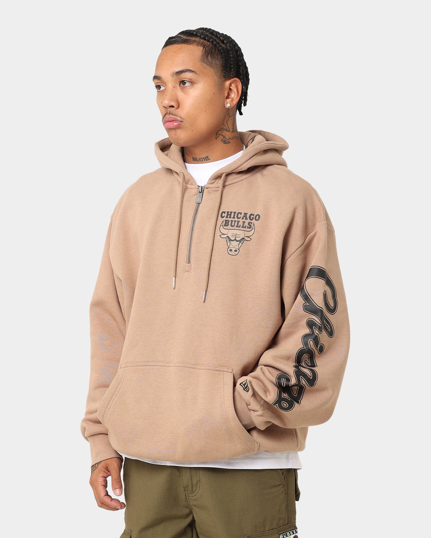 New Era Chicago Bulls Sleeve Script Hoodie Khaki/Black、mySite、zt4zffjzw