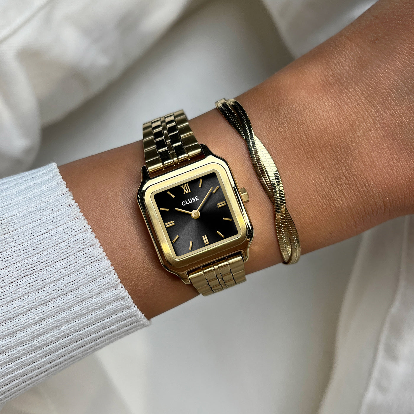 Gift Box Gracieuse Petite Watch Steel, Black & Twisted Snake Bracelet, Gold Colour、mySite、botmansion