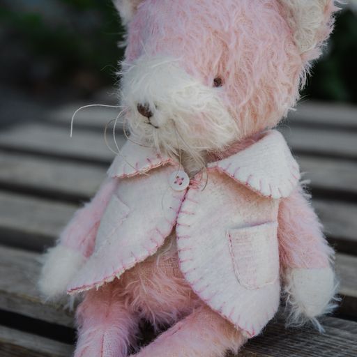 RETIRED - Hutch Studio Original - Mae I. Meow- Hand-Crafted Mohair & Vintage Wool Cat、mySite、g9winljtr