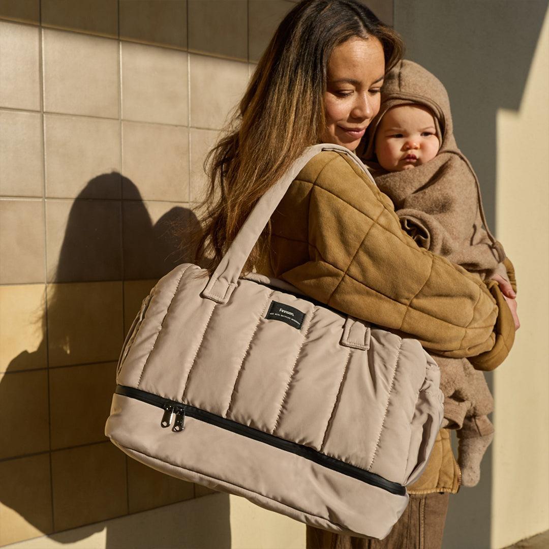  Finnson Innes Eco Holdall Changing Bag With Changing Mat - Taupe、mySite、merchandisen