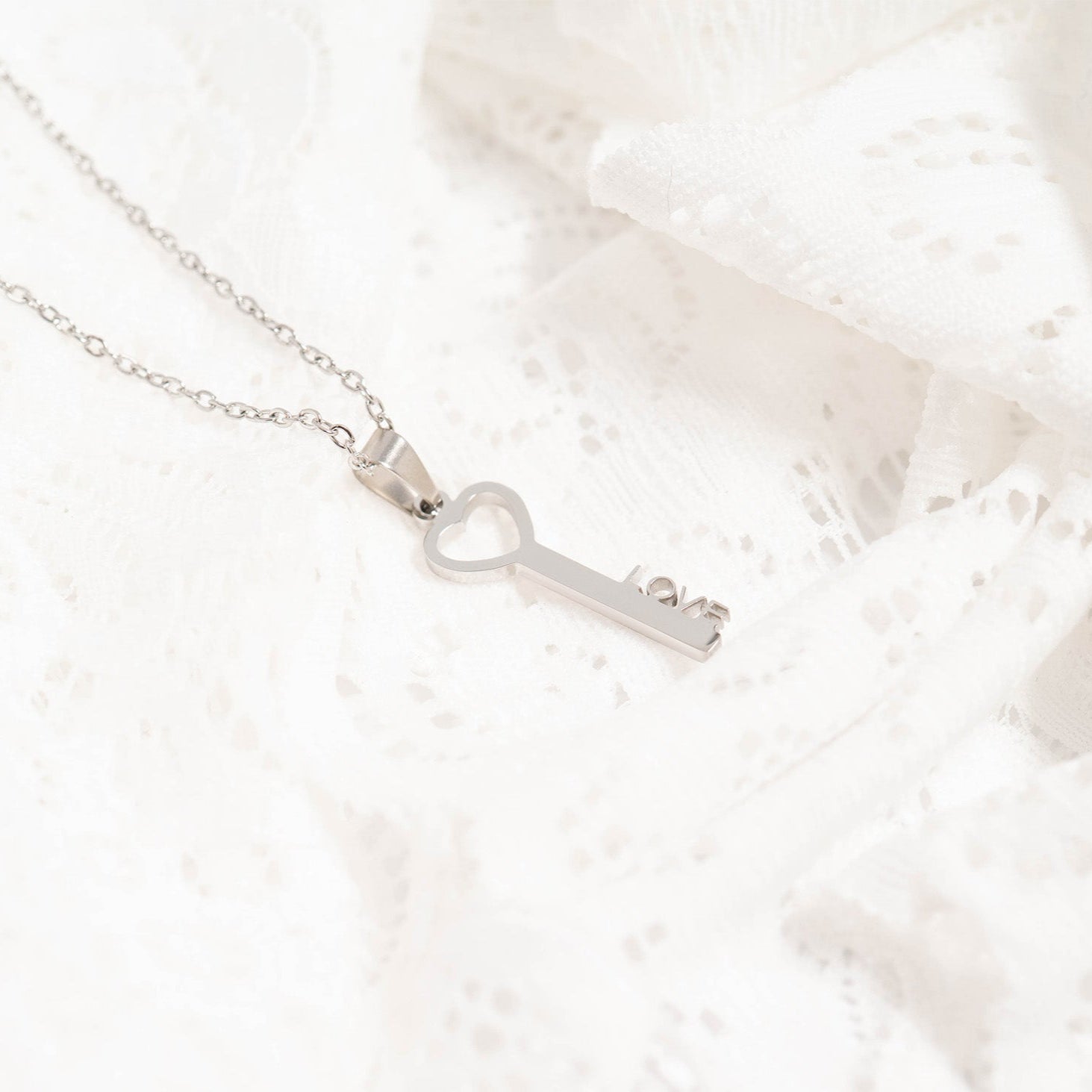 18K Gold PVD Stainless Steel Love Key Pendant Necklace / CHN0070、mySite、dreamappss