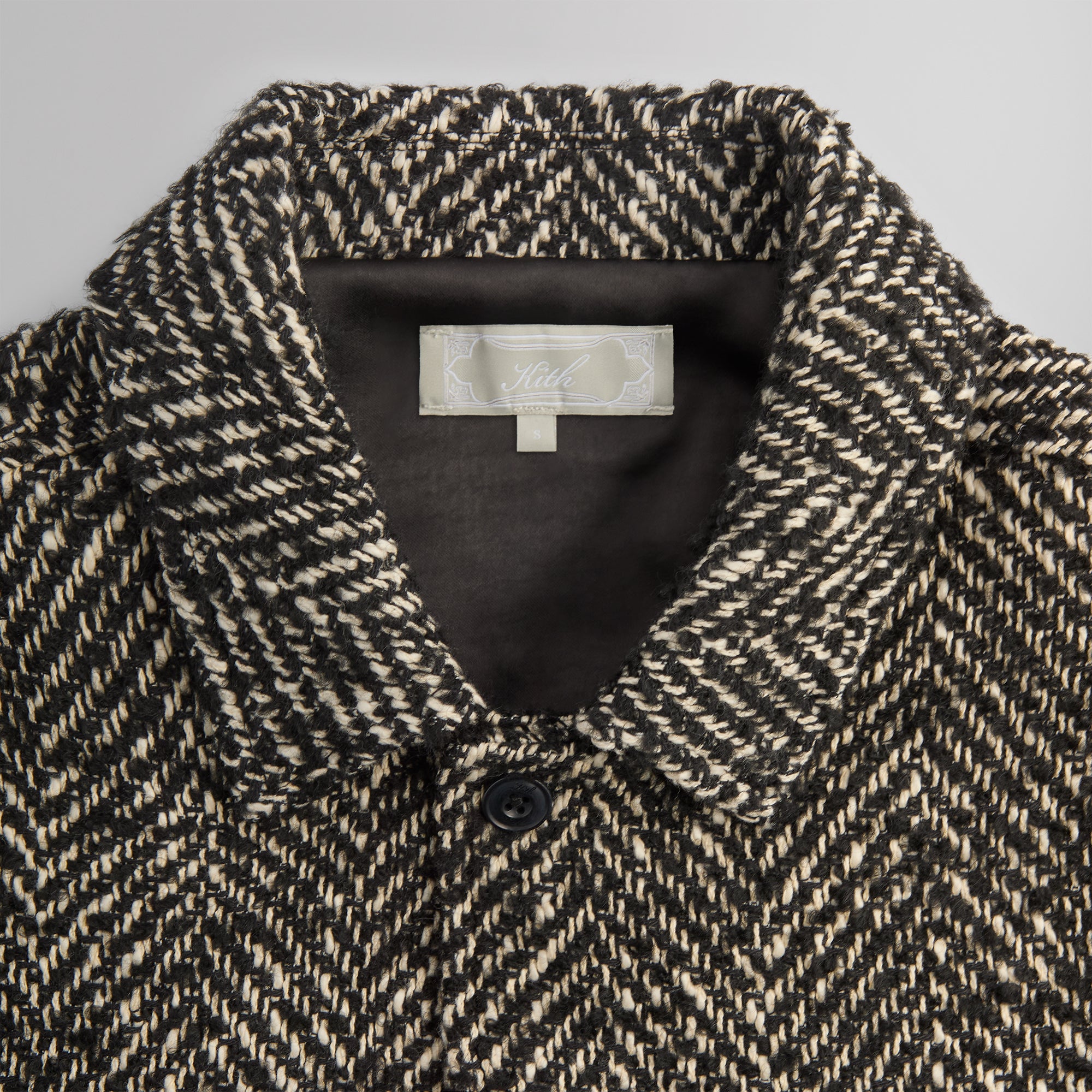 {product_title} - {shop_name}