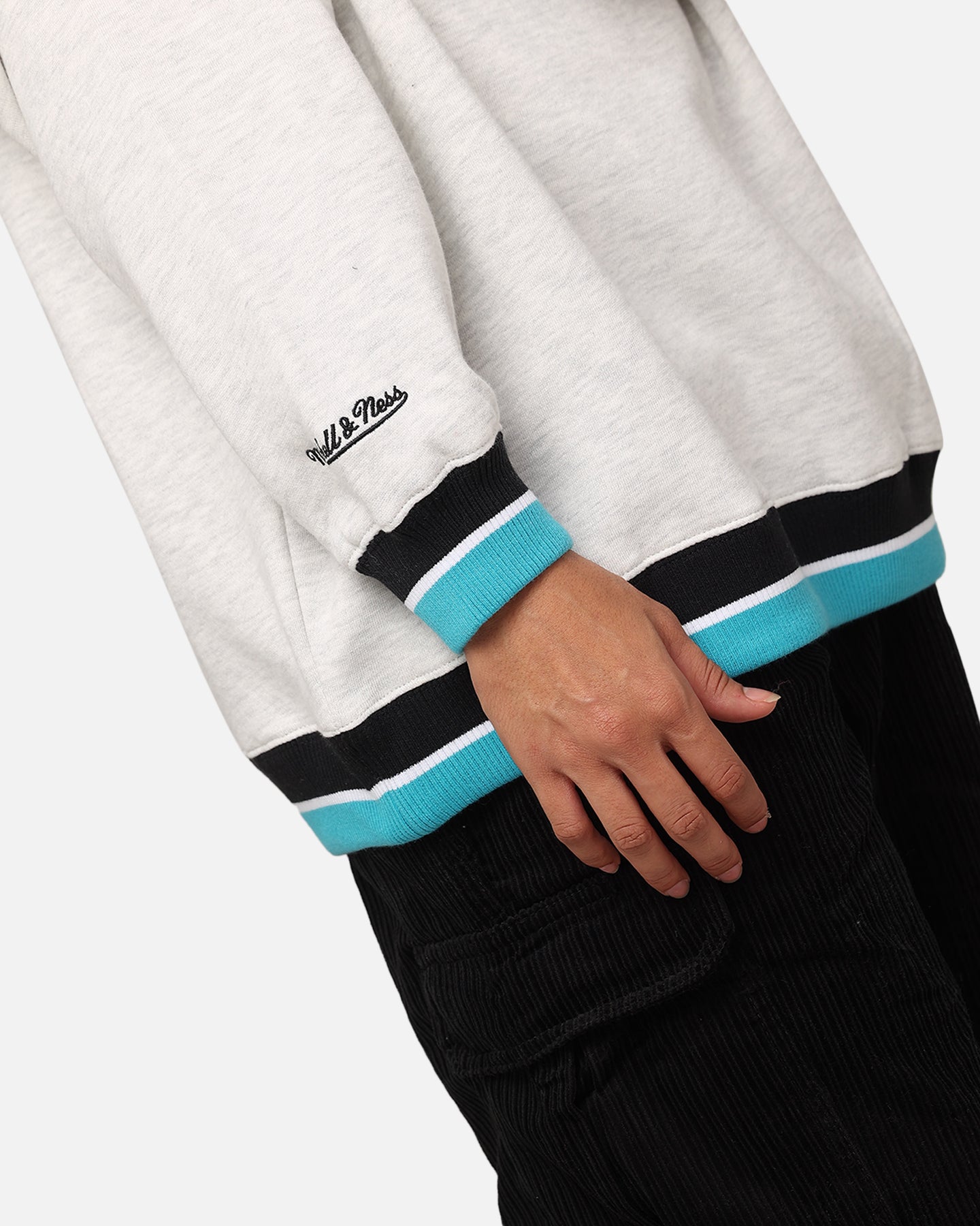 {product_title} - {shop_name}