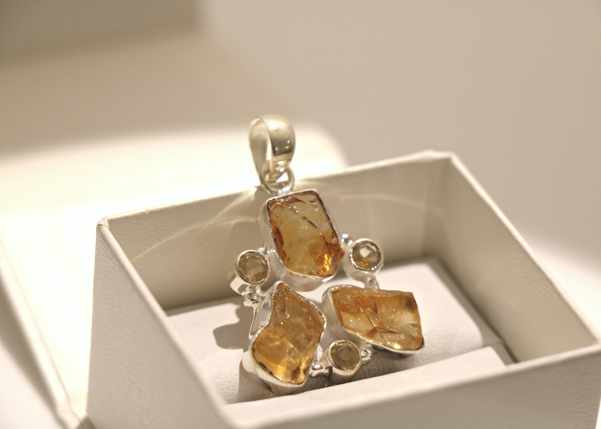Citrine Trinity Pendant (Sterling Silver)、mySite、topwebapps
