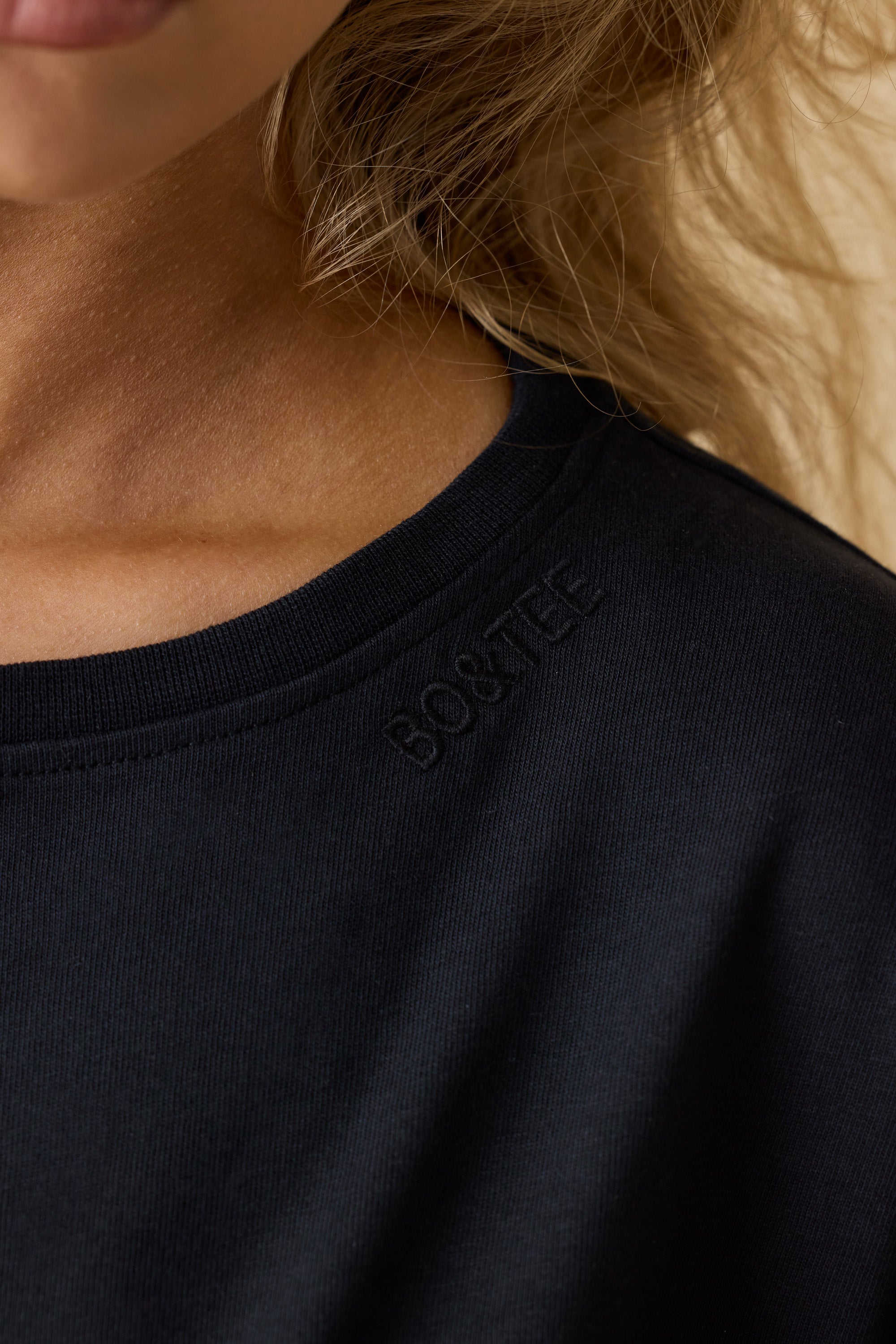 Oversized Long Sleeve Crop Top in Black、mySite、solidvoid