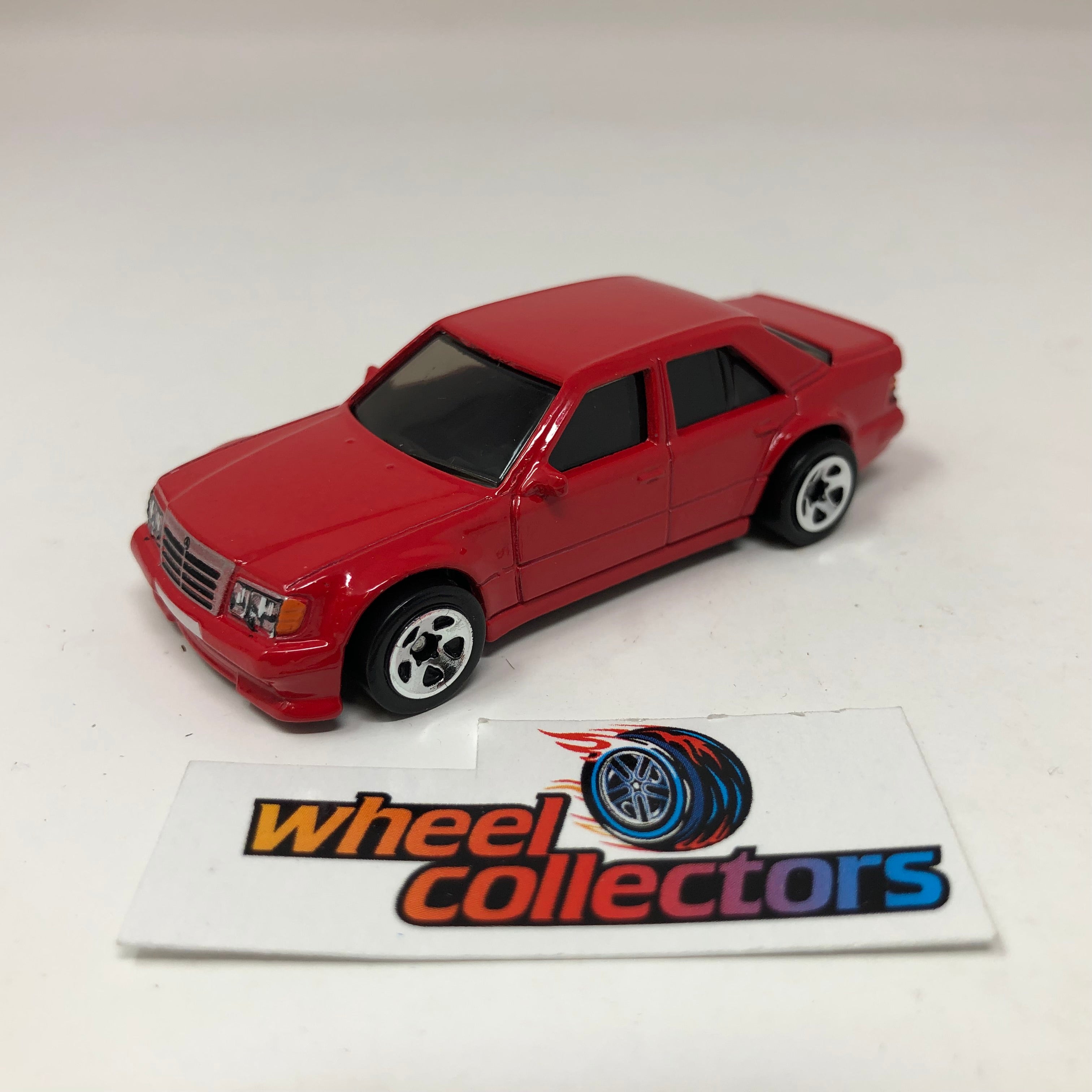 Mercedes-Benz 500 E * Red * Hot Wheels Loose 1:64 Scale、mySite、hgirdovlk