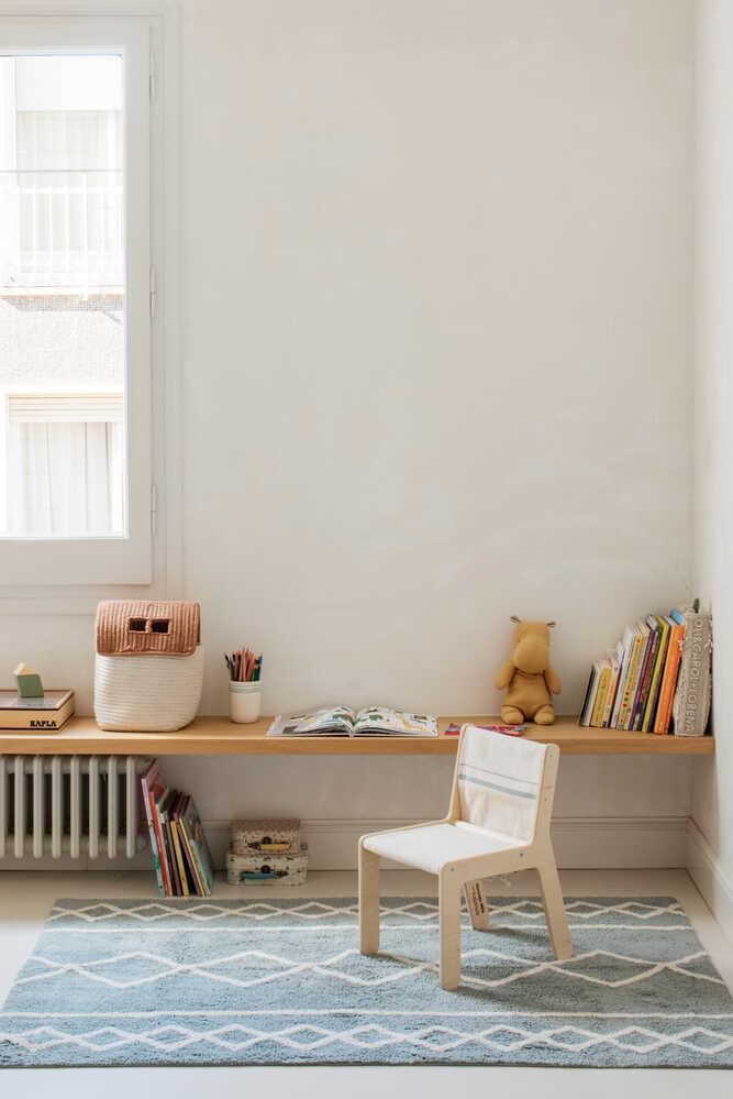 KID'S CHAIR VINTAGE BLUE CANVAS、mySite、gigharbornorthrealestate