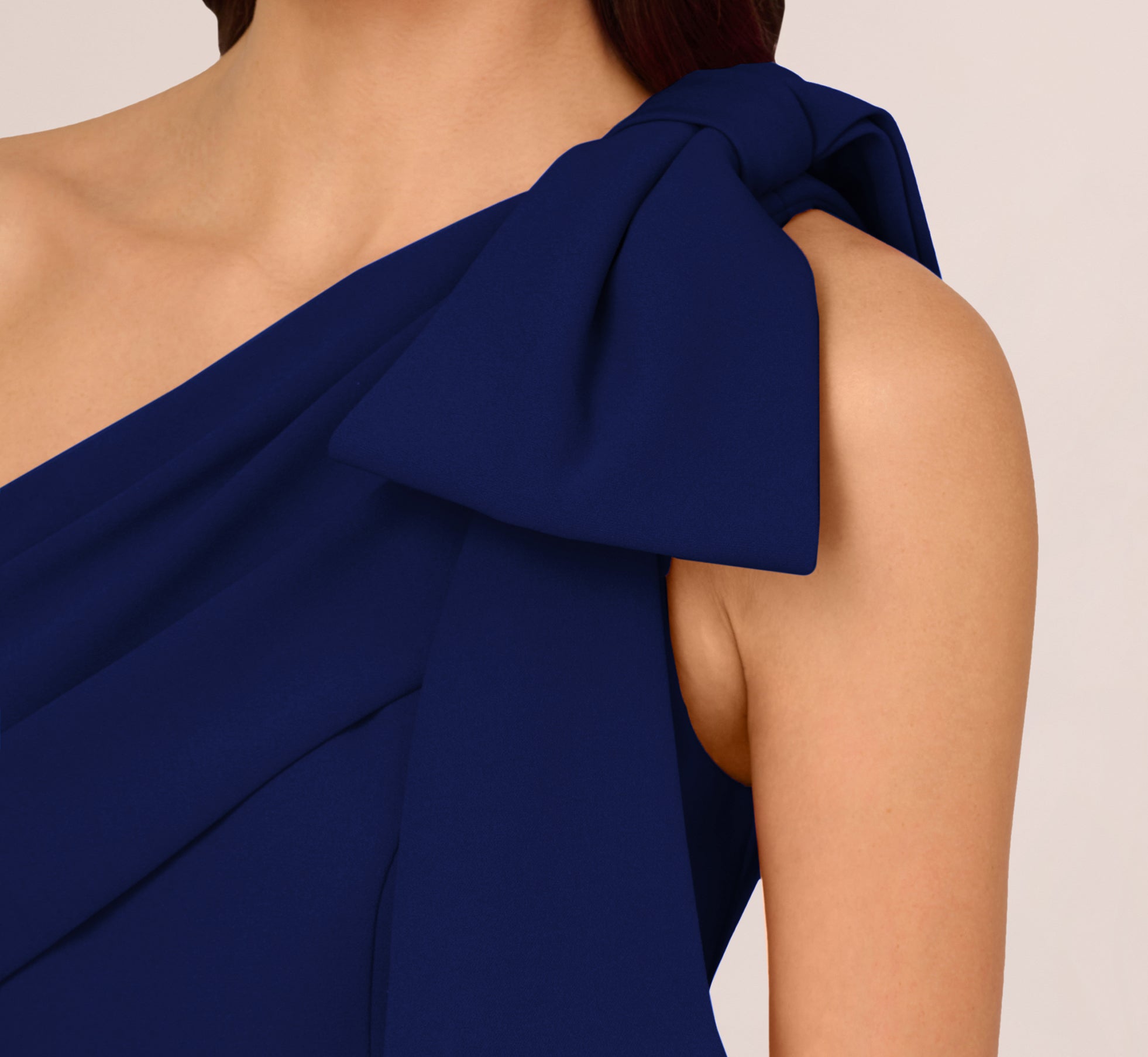 Stretch Crepe One Shoulder Mermaid Gown With Bow Accent In Navy Sateen、mySite、solidvoid