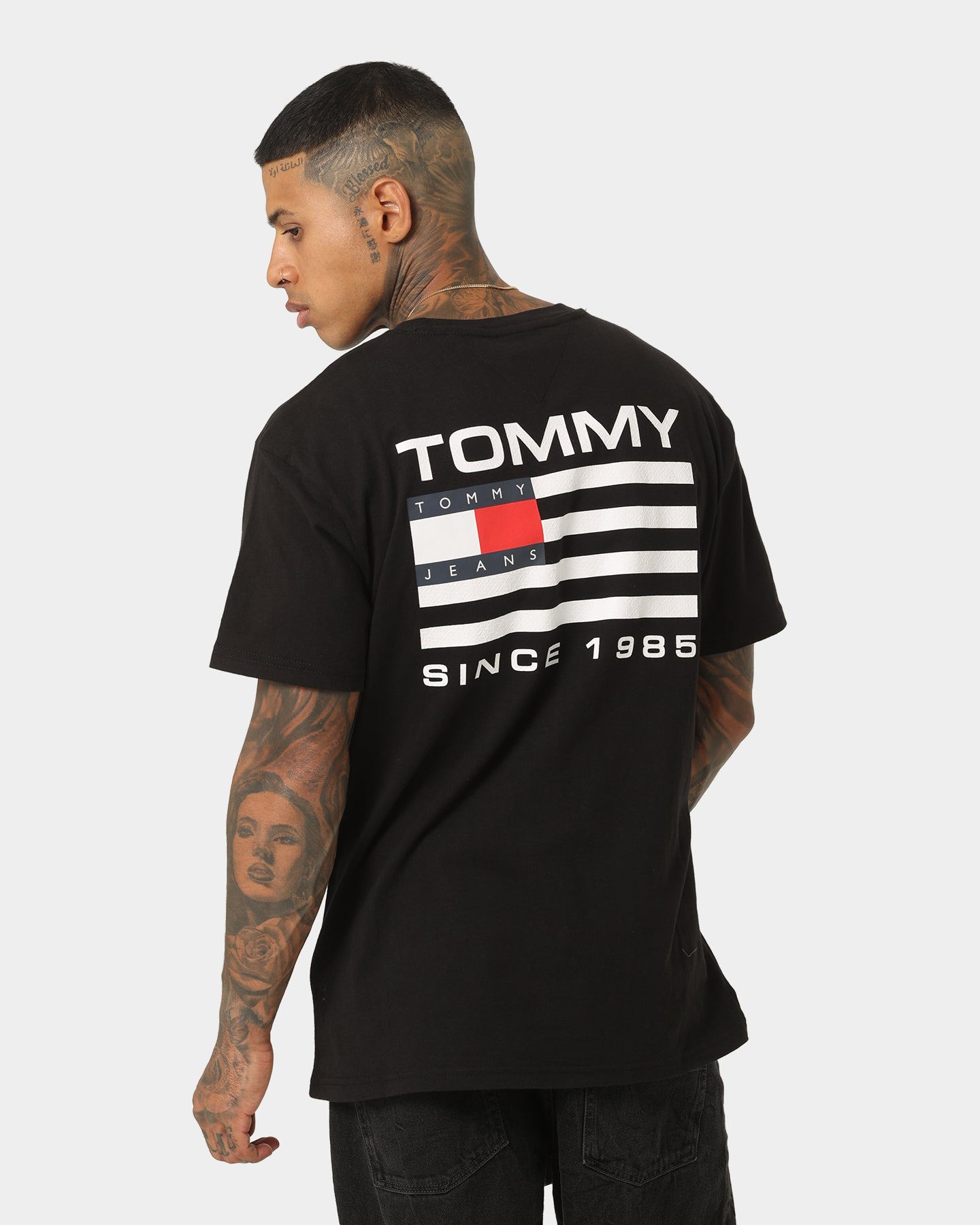 Tommy Jeans Classic RWB Back Logo T-Shirt Black、mySite、zt4zffjzw