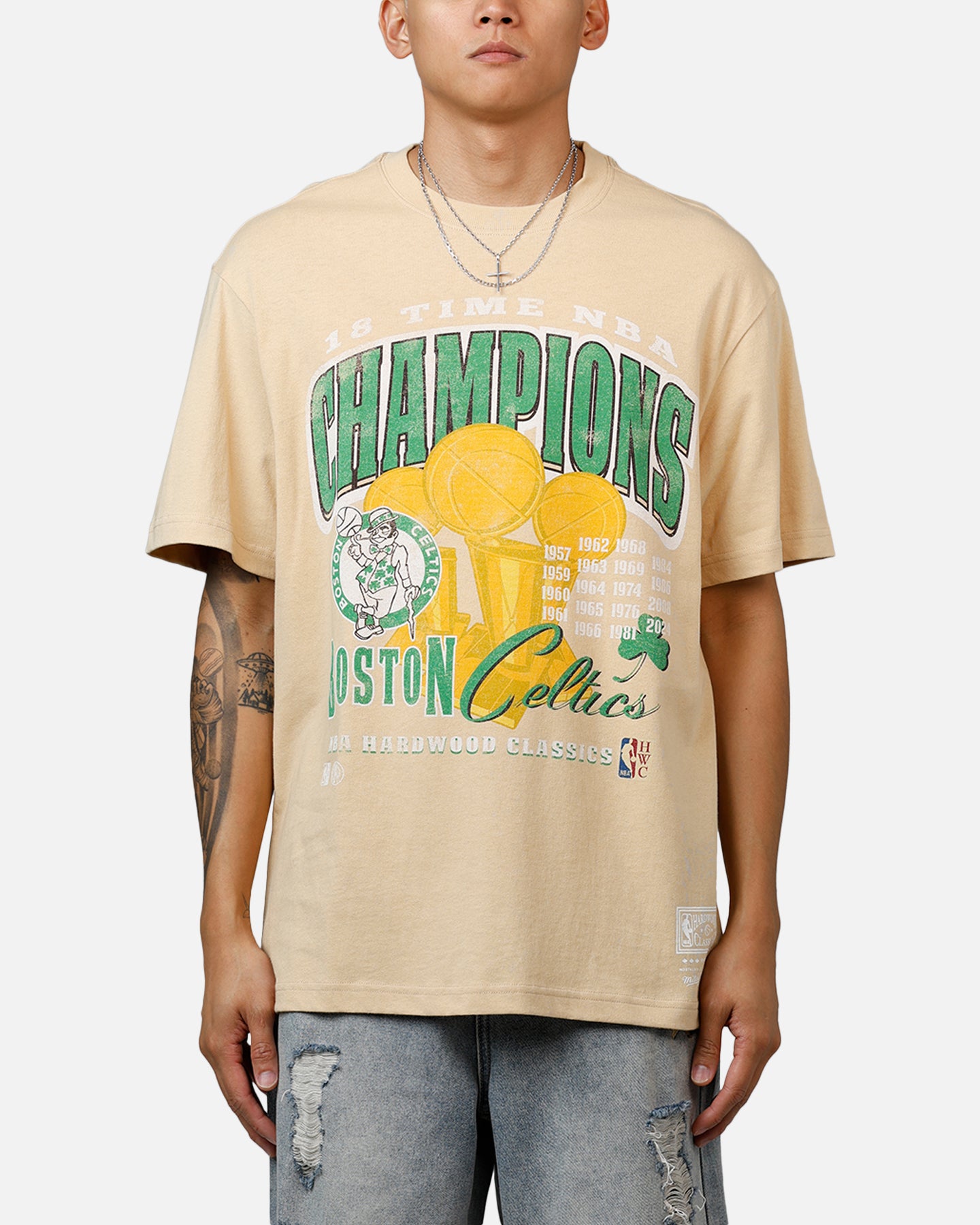 Mitchell & Ness Boston Celtics 18-Time T-Shirt Tan、mySite、zt4zffjzw