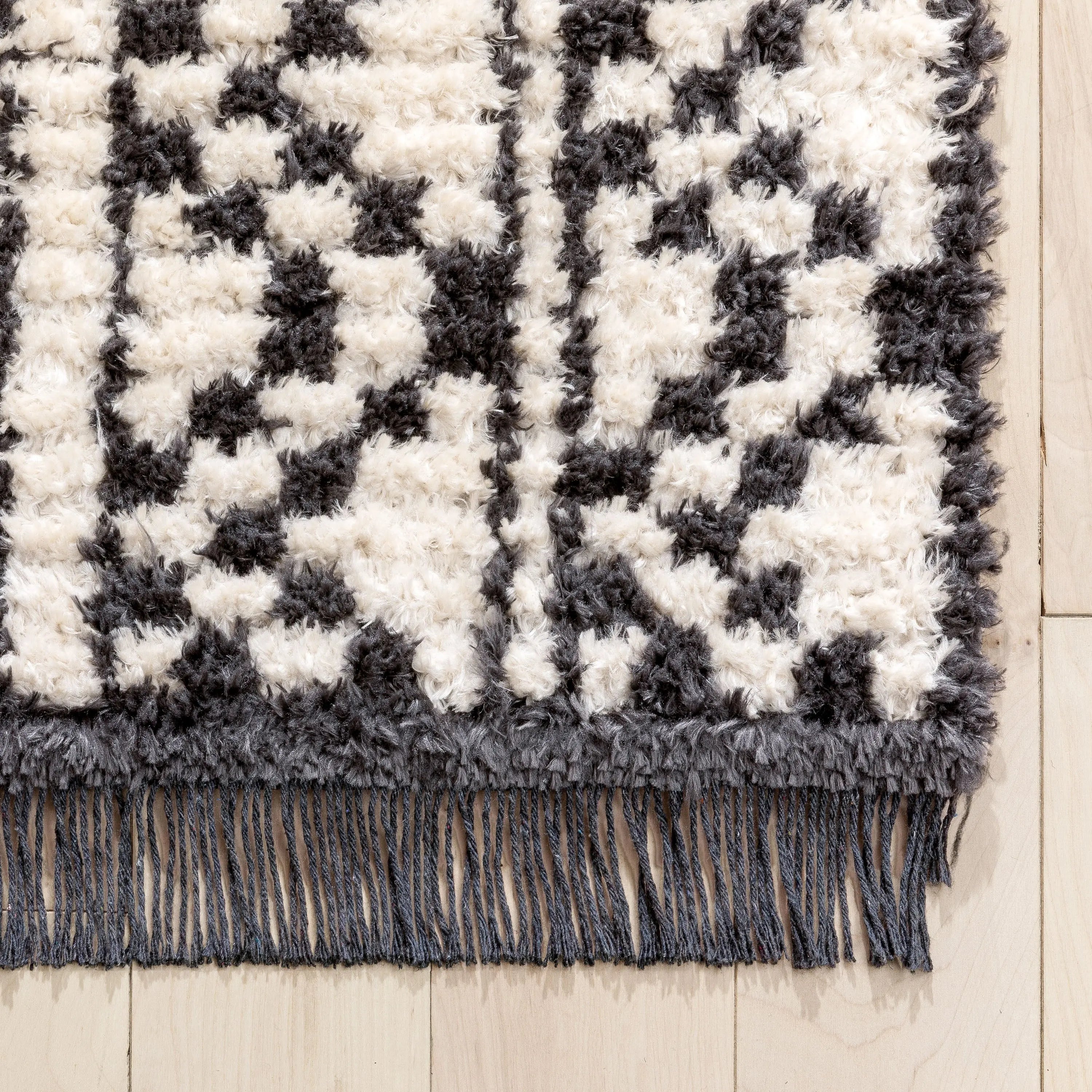 Tallulah Tribal Diamond Lattice Pattern Grey High-Low Textured Pile Rug、mySite、gigharbornorthrealestate