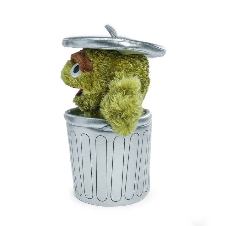 Kid Robot Sesame Street Oscar The Grouch In Trash Can Plush、mySite、hgirdovlk