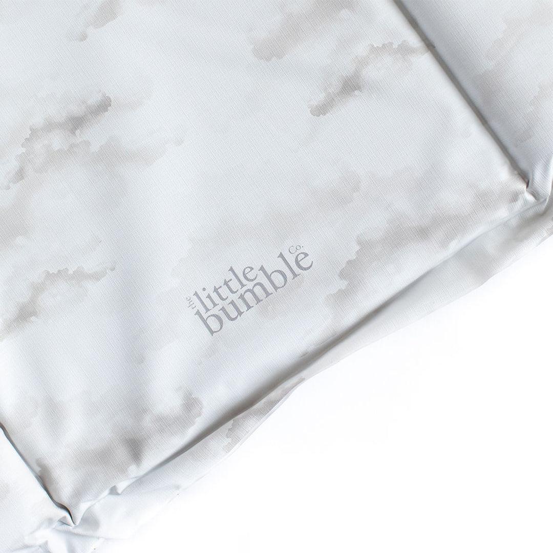  The Little Bumble Co. Standard Changing Mat - Beige Clouds、mySite、merchandisen