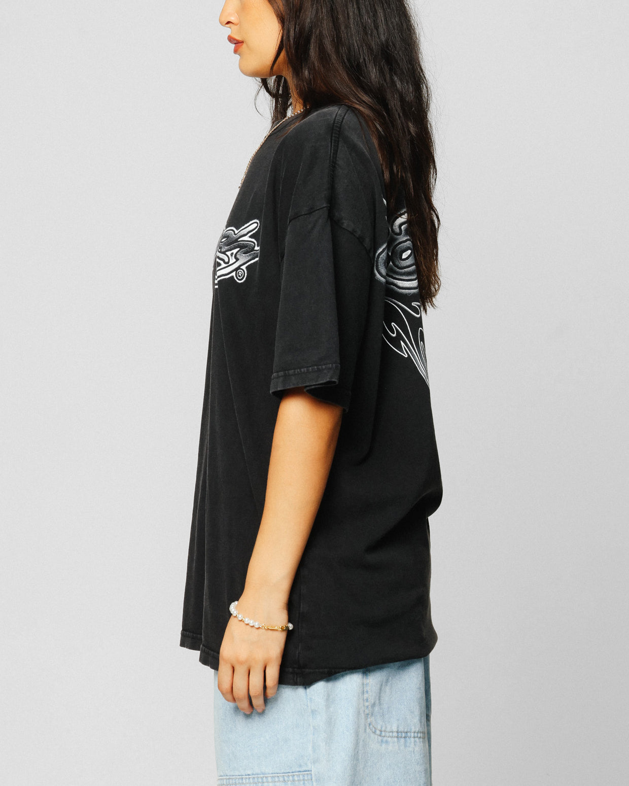 {product_title} - {shop_name}