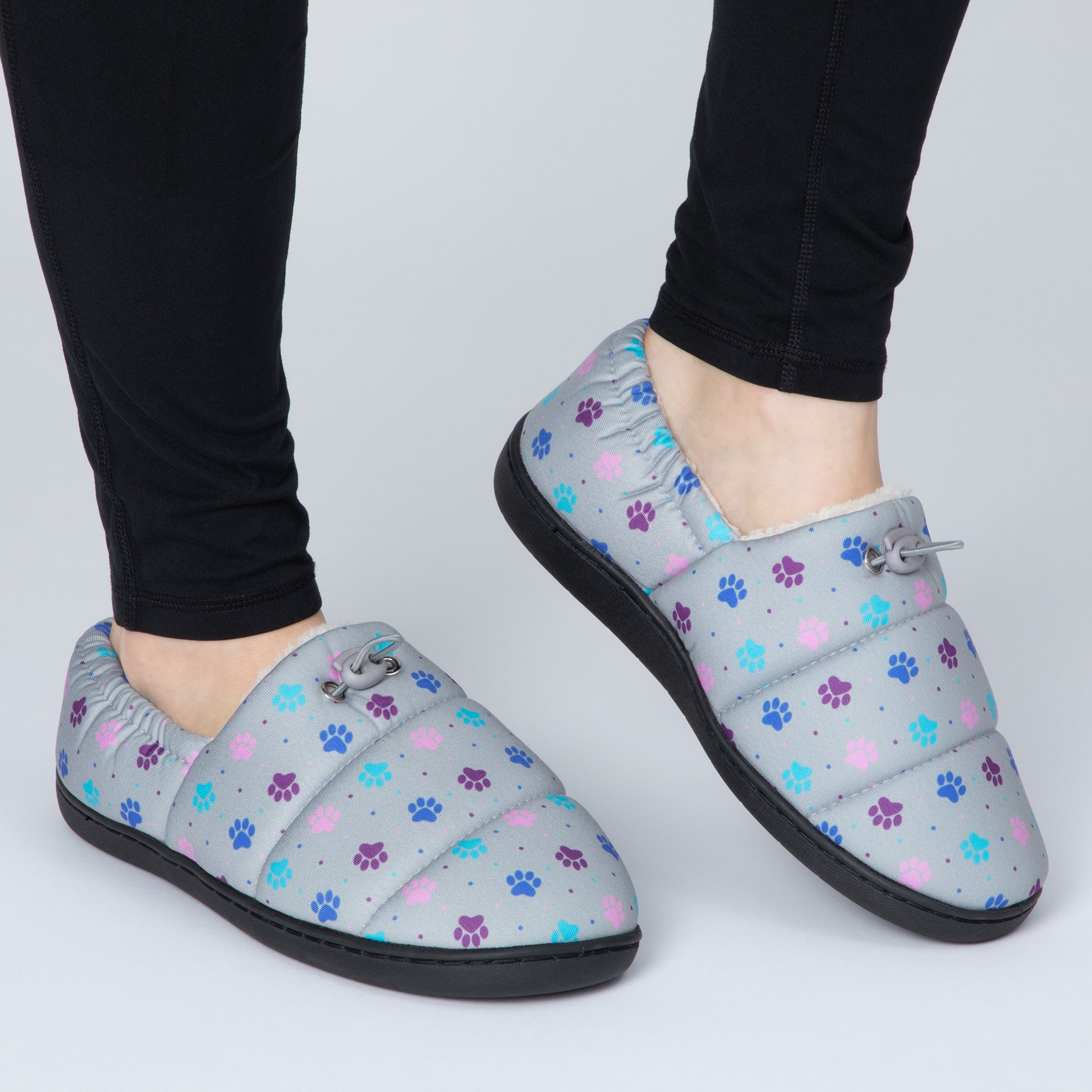 Paw Print Puffy Fleece-Lined Slippers with Toggle、mySite、camillekostekn