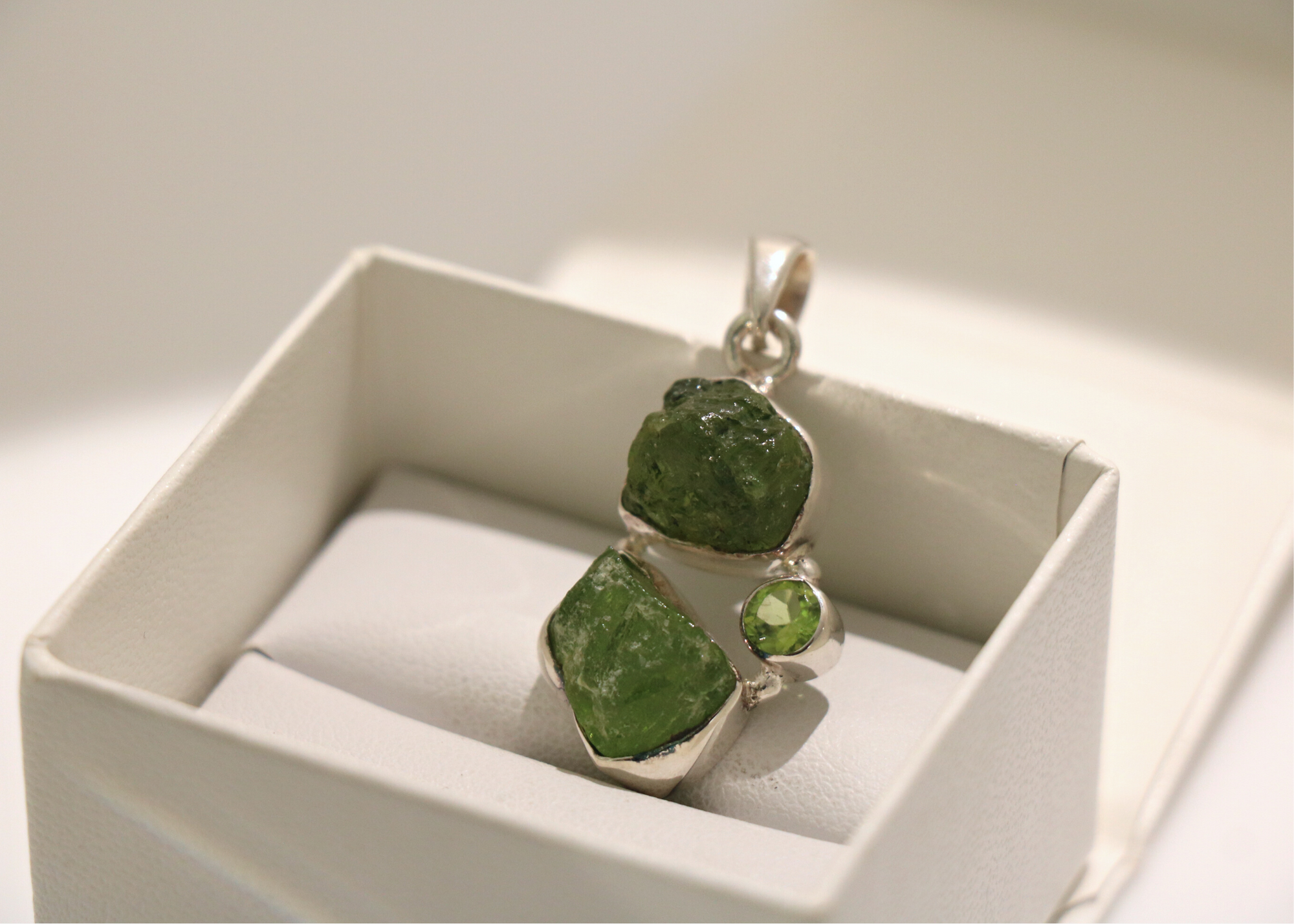 Dual Peridot Pendant (Sterling Silver)、mySite、topwebapps