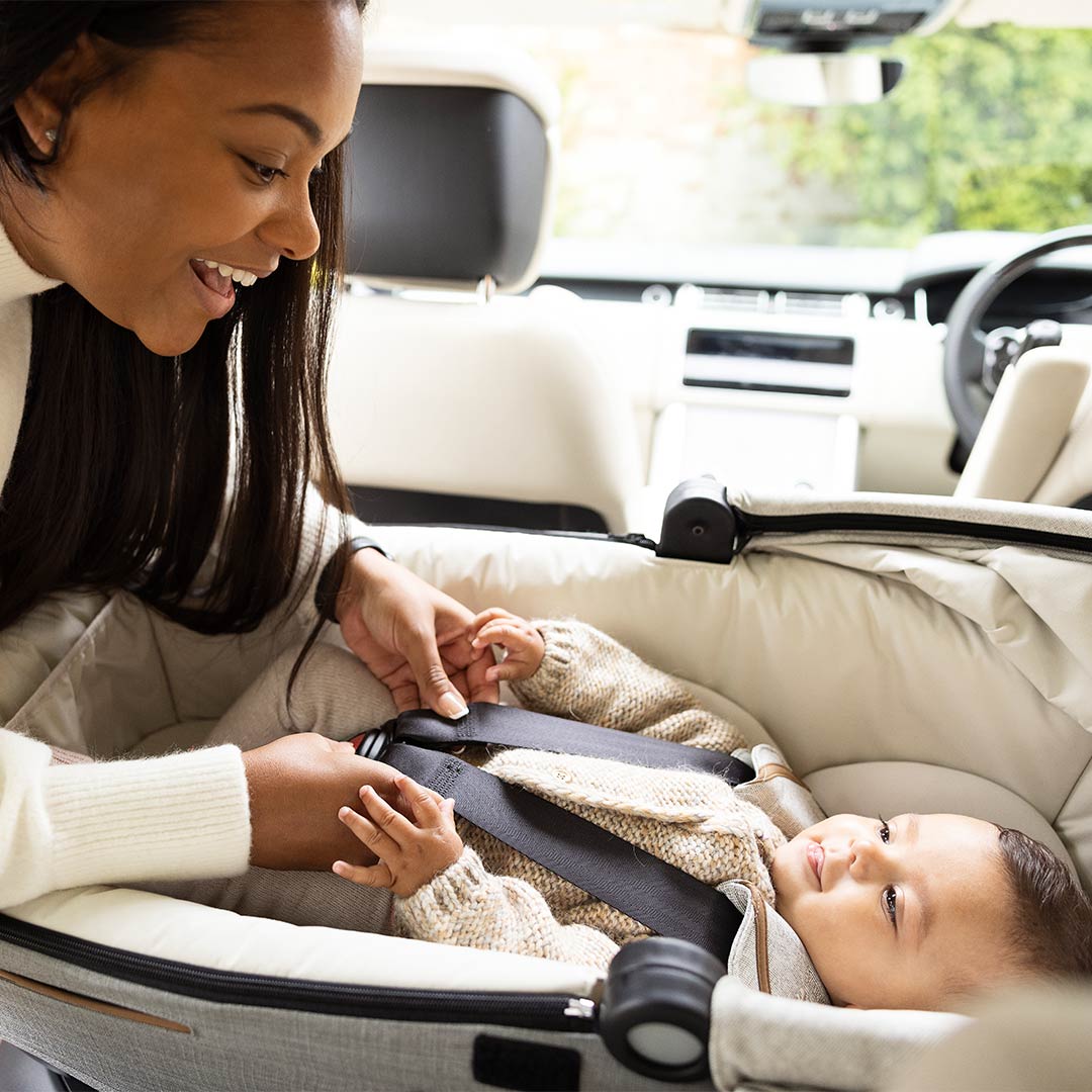  Joie Signature Calmi Car Seat - Eclipse、mySite、merchandisen