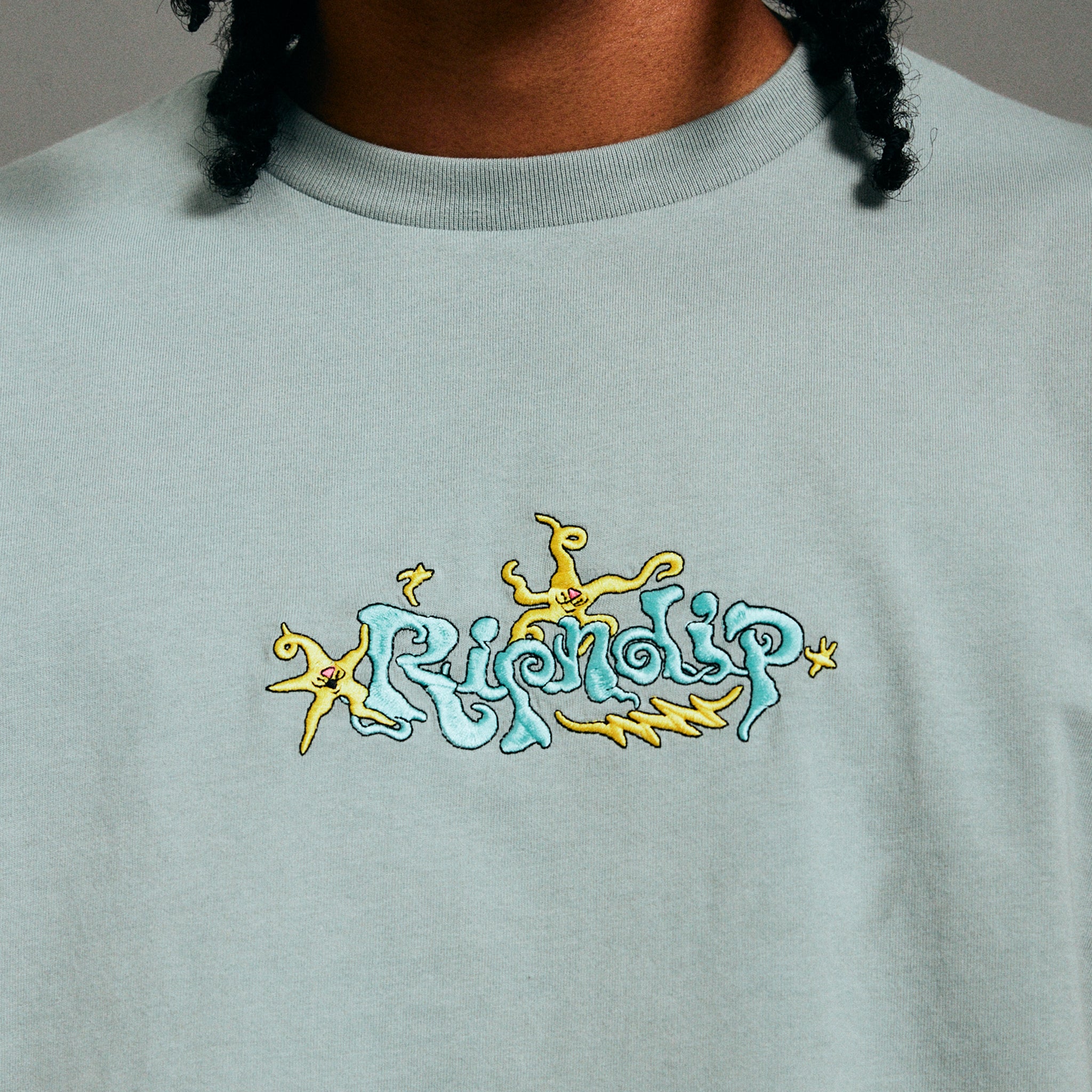 {product_title} - {shop_name}