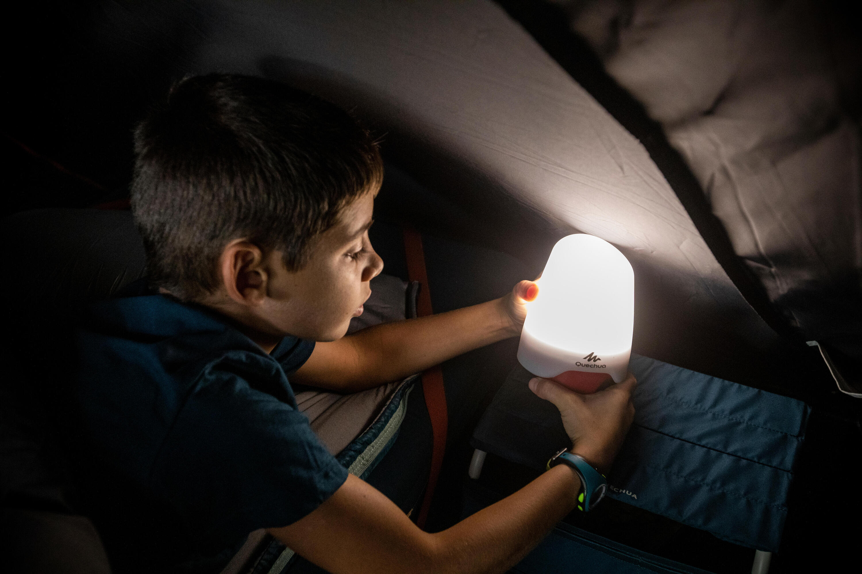 Quechua CAMPING LAMP - BL 200 RECHARGEABLE - 200 LUMENS