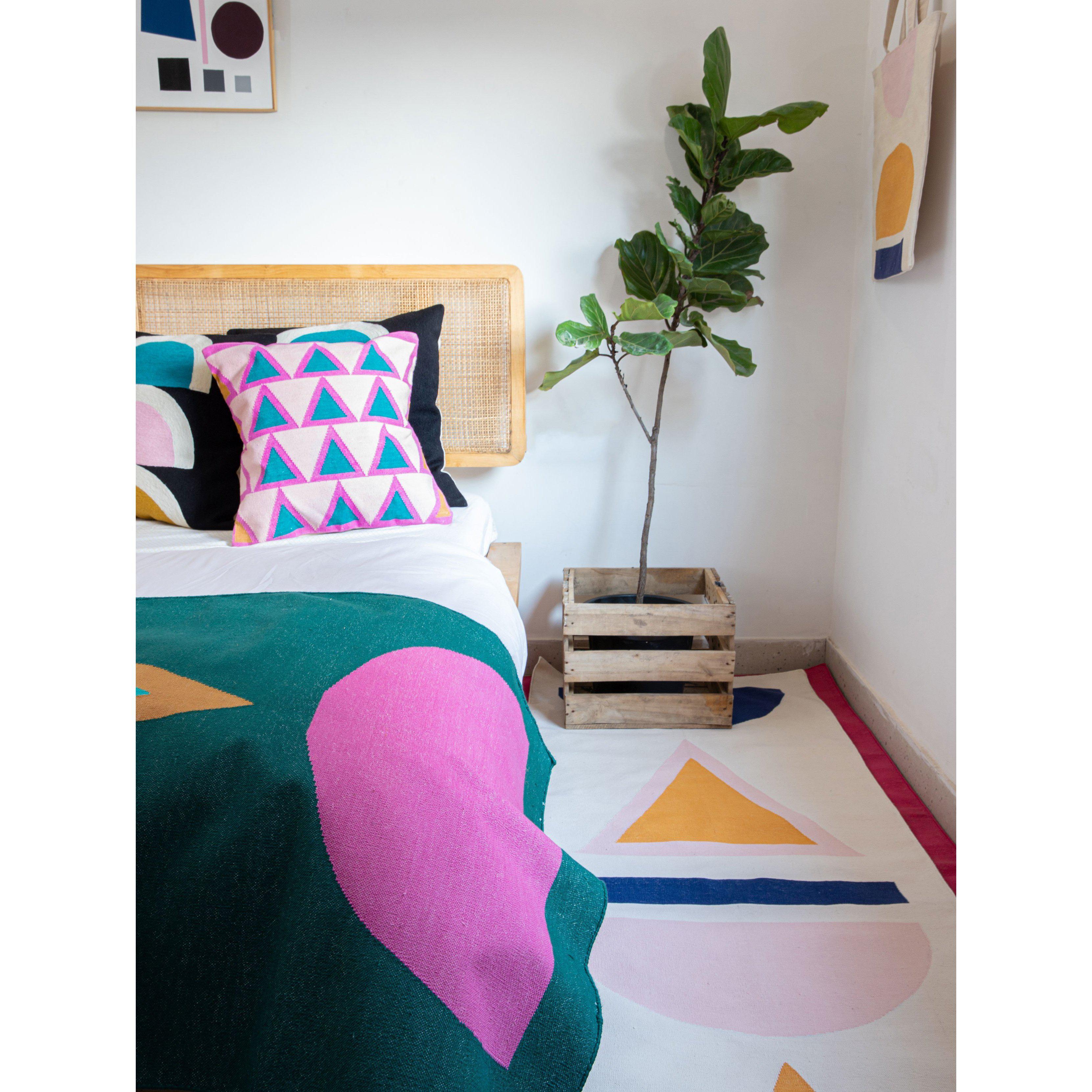 Dana Navy Runner Rug、mySite、gigharbornorthrealestate