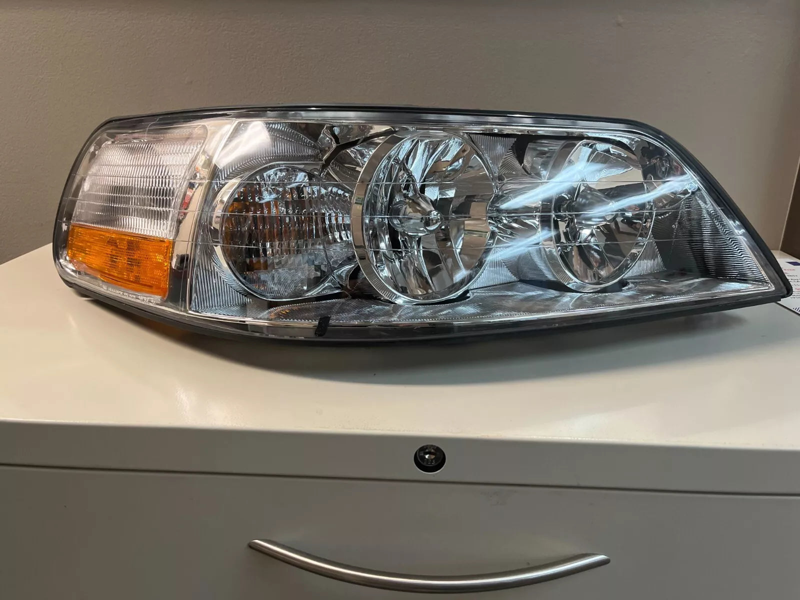 Eagle Eye 2005-2011 Lincoln Town Car Passenger Side Only - FR371-B101R、mySite、nflplayoffbracketp