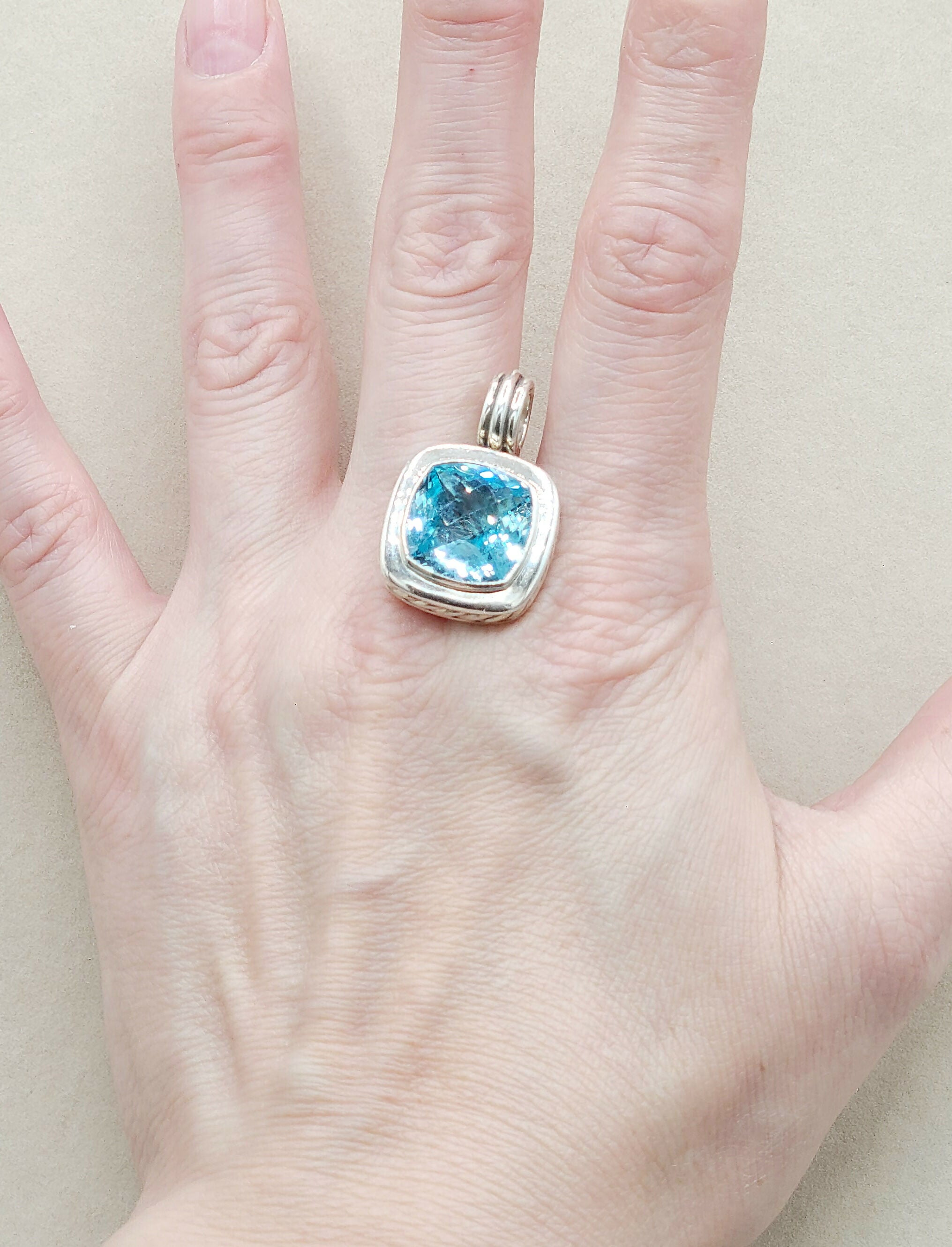 David Yurman Albion Enhancer Pendant 14mm Blue Topaz、mySite、hinf8tx79