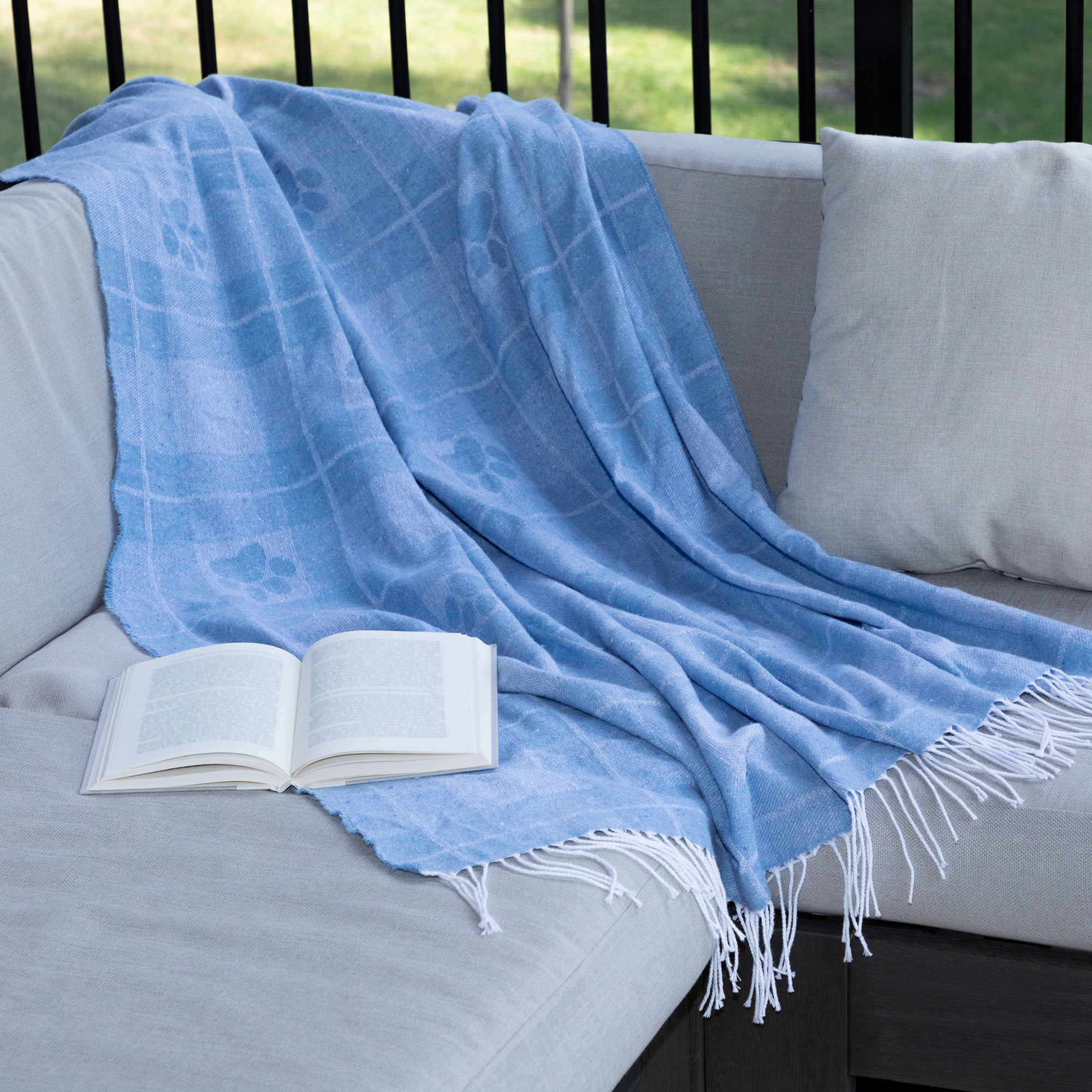 Ukrainian Cotton Blend Paw Throw Blanket with Fringe、mySite、camillekostekn