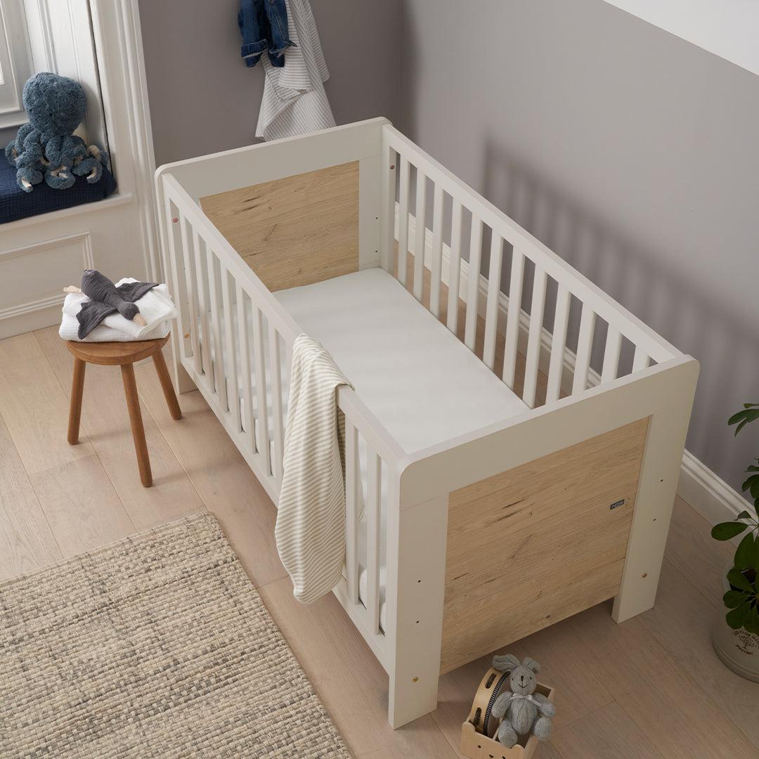  Tutti Bambini Essentials Alba Cot Bed - White Sand/ Distressed Oak、mySite、merchandisen