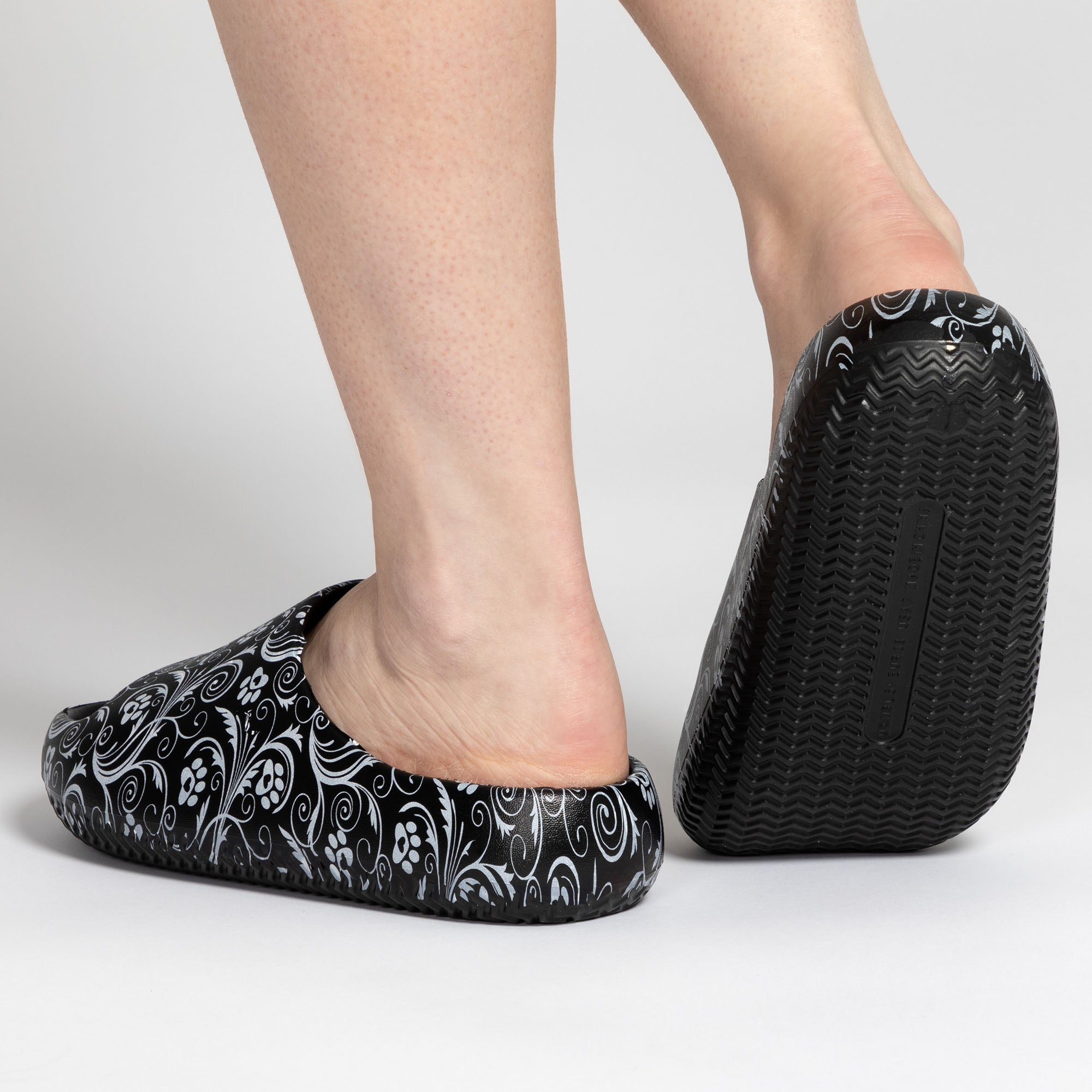 Paw Print Pillow Slides、mySite、camillekostekn