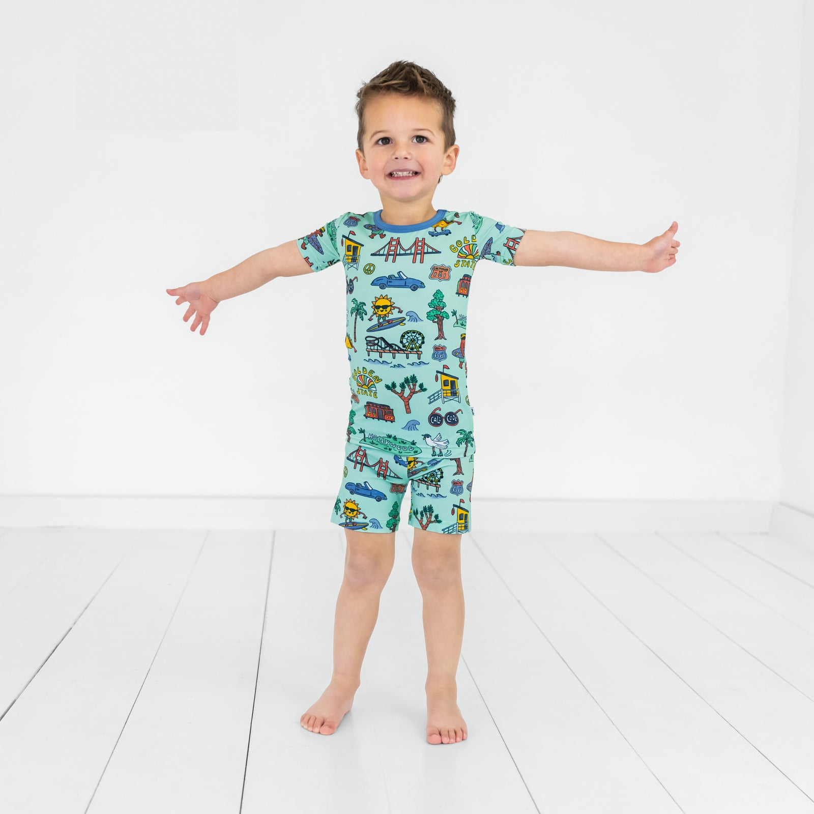  Golden State Two-Piece Short Sleeve & Shorts Pajama Set、mySite、layawaytickets