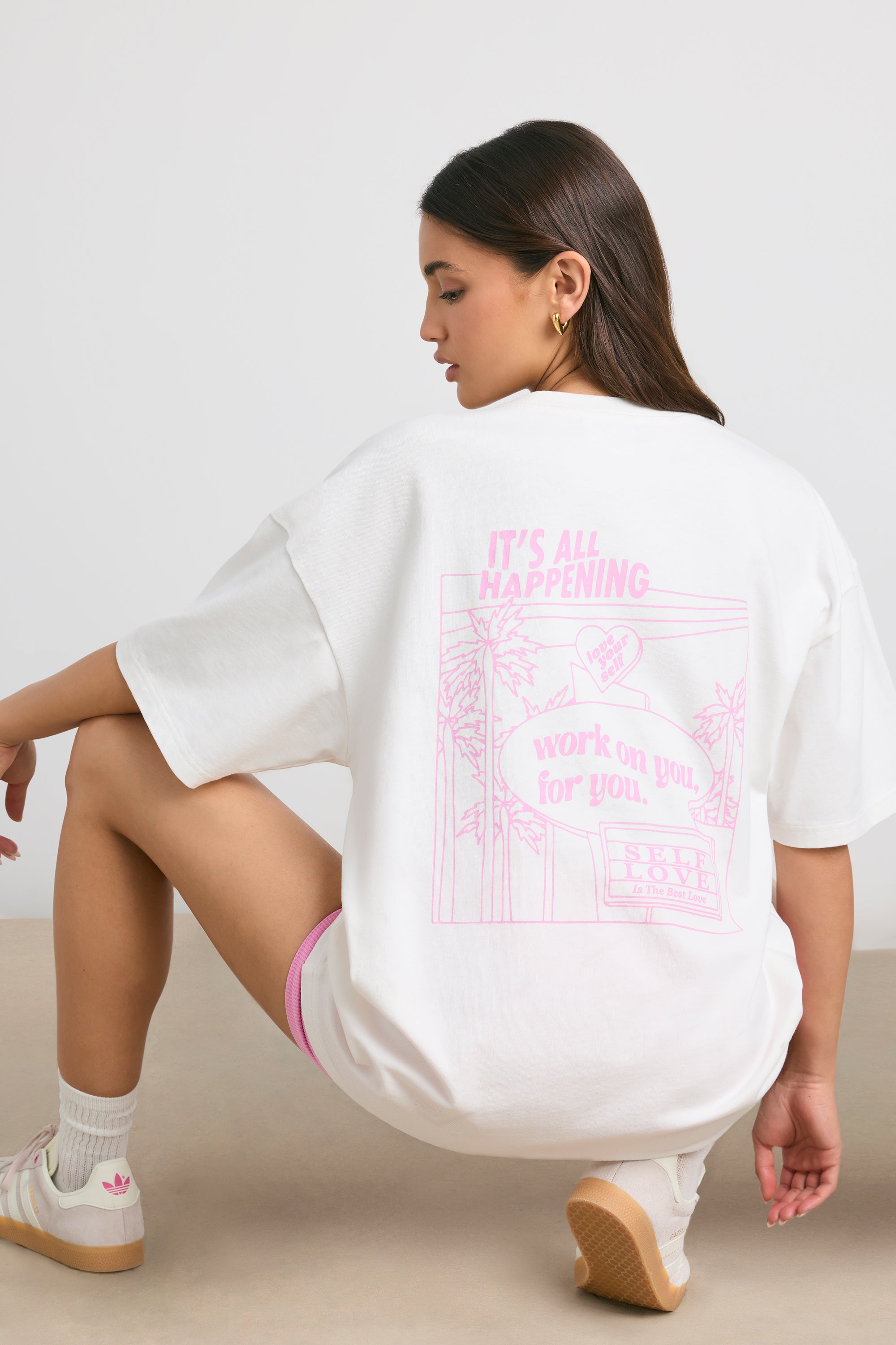 Oversized Short-Sleeve T-shirt in White、mySite、solidvoid