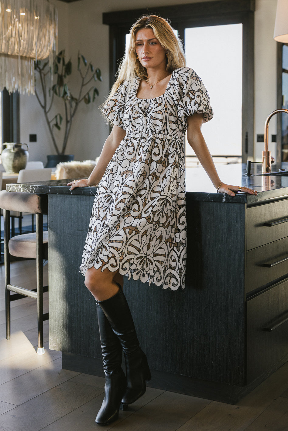 {product_title} - {shop_name}