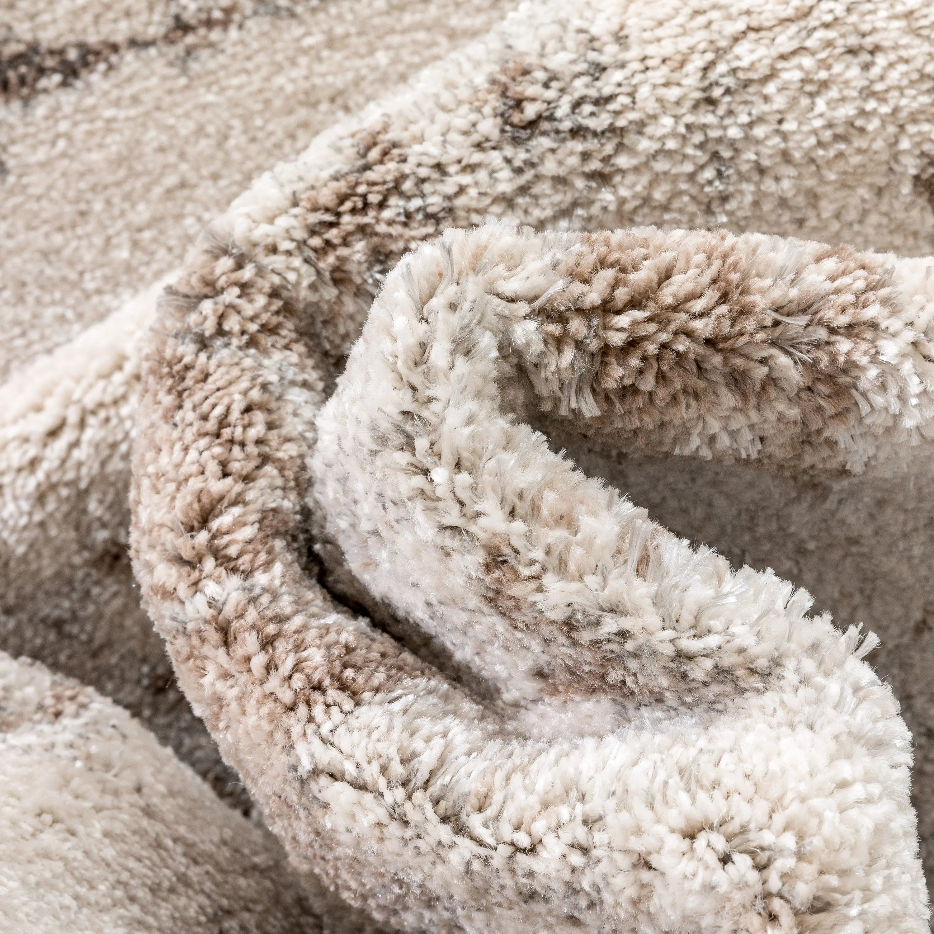 Francis Abstract Brushstroke Ivory Vintage Rug、mySite、gigharbornorthrealestate