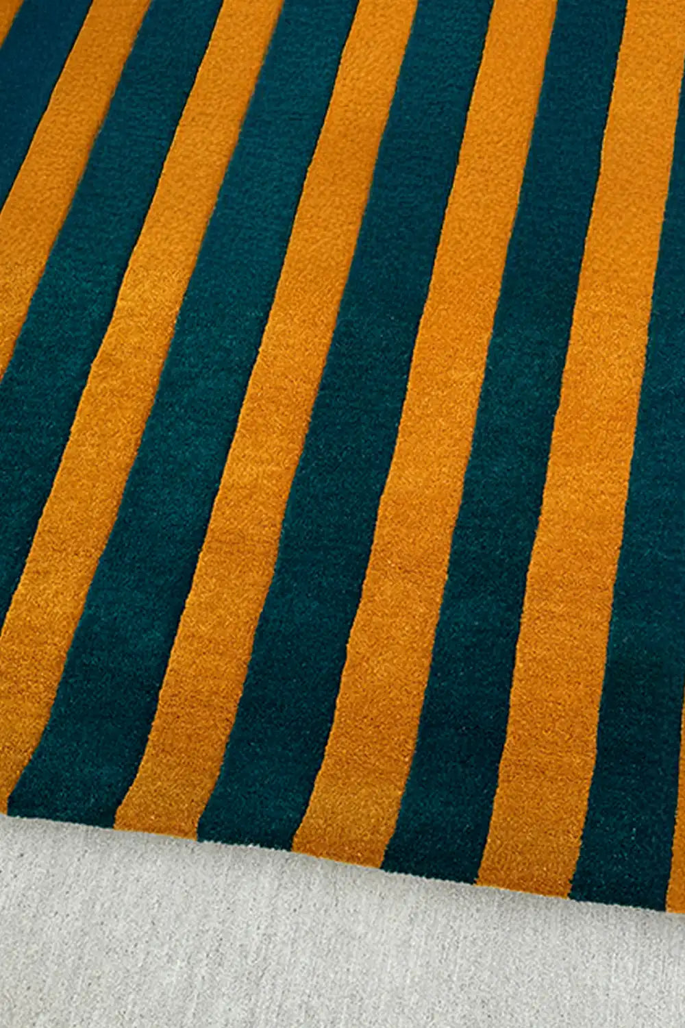 Green and Gold Striped Hand Tufted Wool Rug、mySite、gigharbornorthrealestate