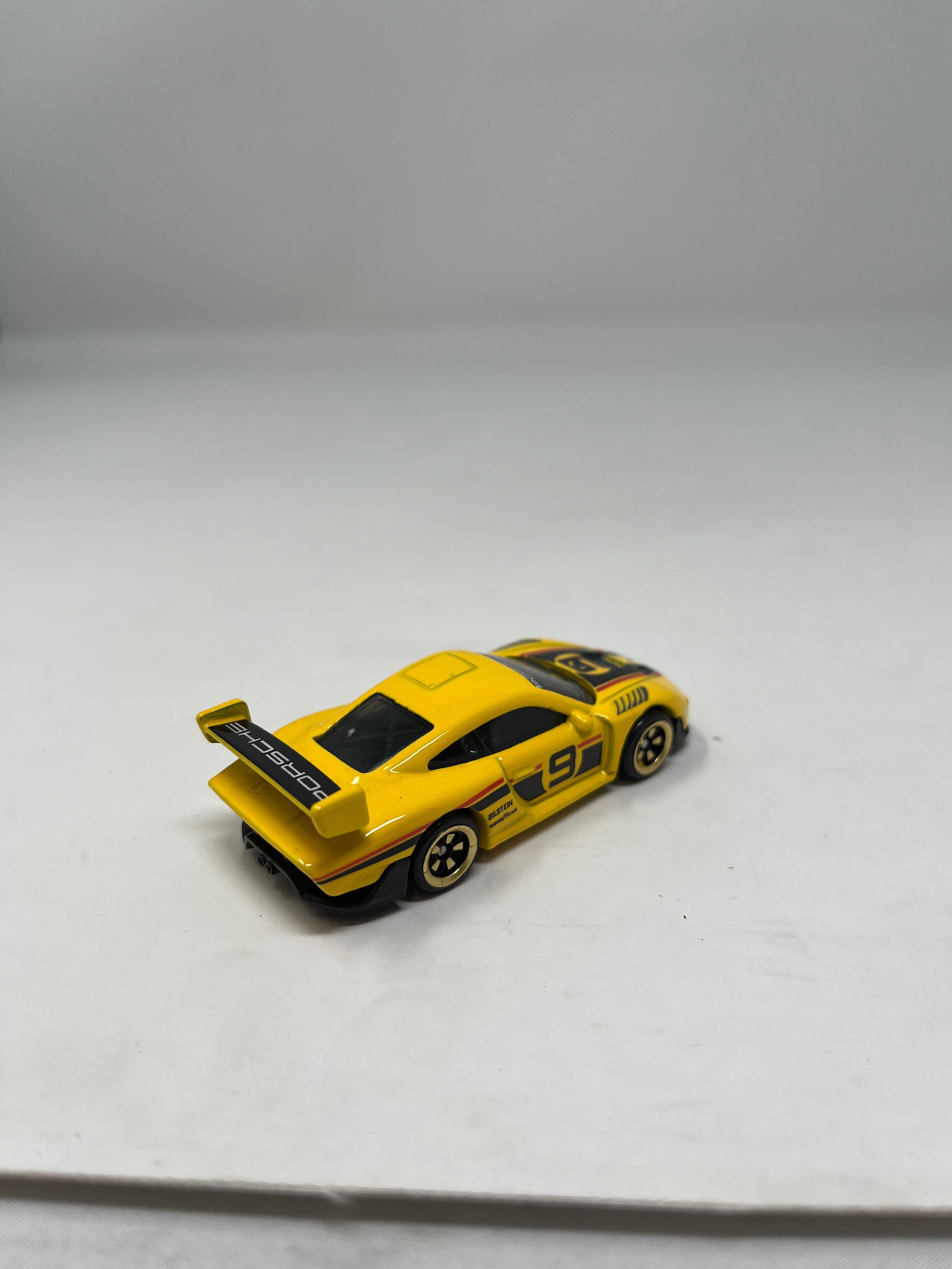 Porsche 935 * Yellow * Hot Wheels 1:64 scale Loose Diecast model、mySite、hgirdovlk