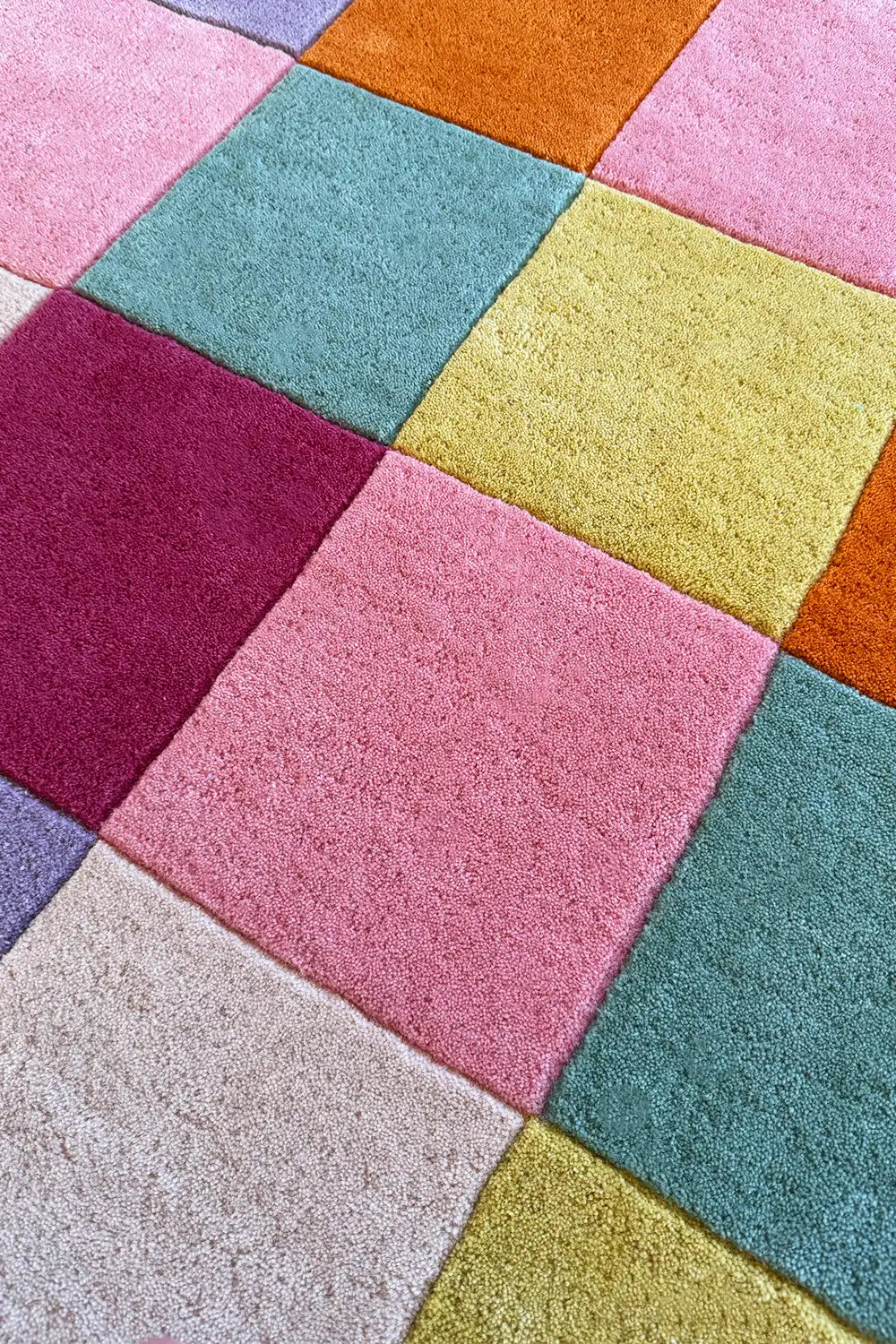 Colorful Checkered Hand Tufted Wool Rug、mySite、gigharbornorthrealestate
