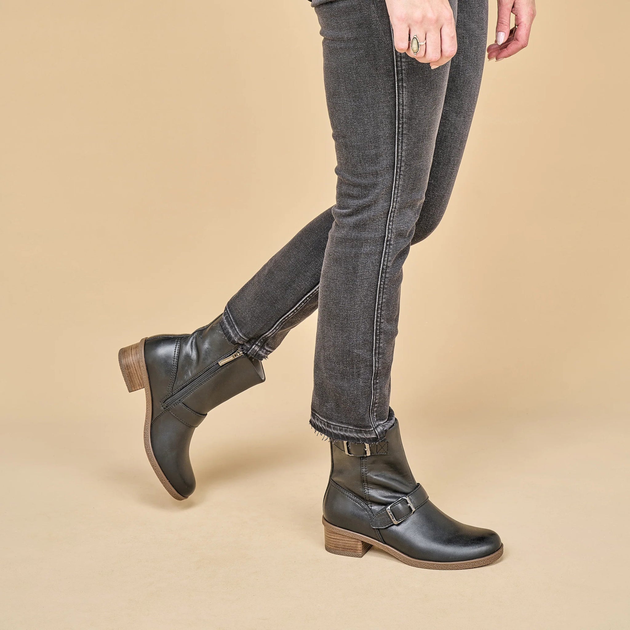  Delphine | Waterproof | Burnished | Black、mySite、preschool7hills