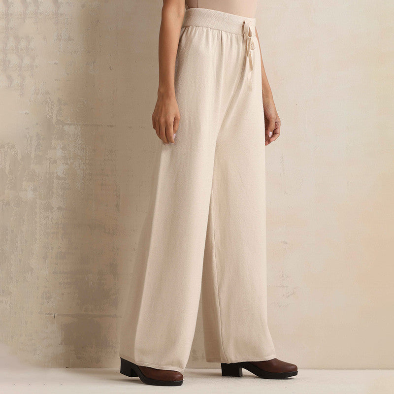 Woolen Solid Flared Pant For Women | Off White、mySite、camillekostekn