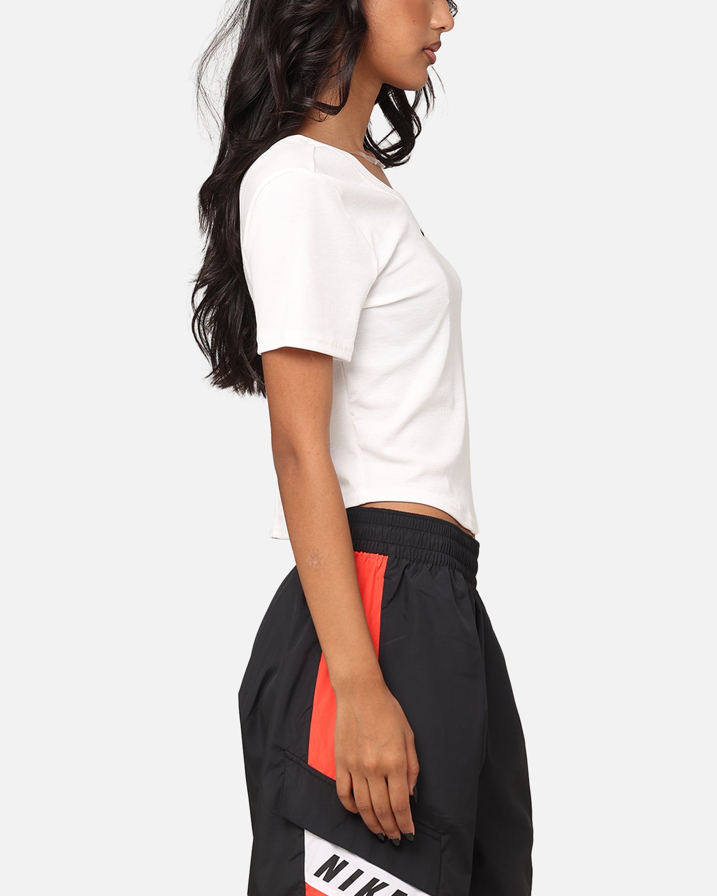 Nike Women's Sportswear Chill Knit T-Shirt Sail/Black、mySite、zt4zffjzw