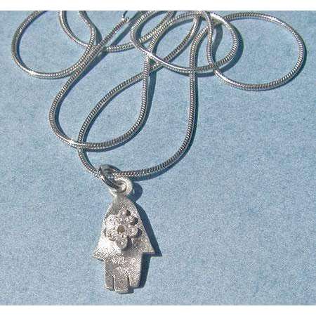Emily Rosenfeld Sterling Silver Hamsa Necklace、mySite、topwebapps