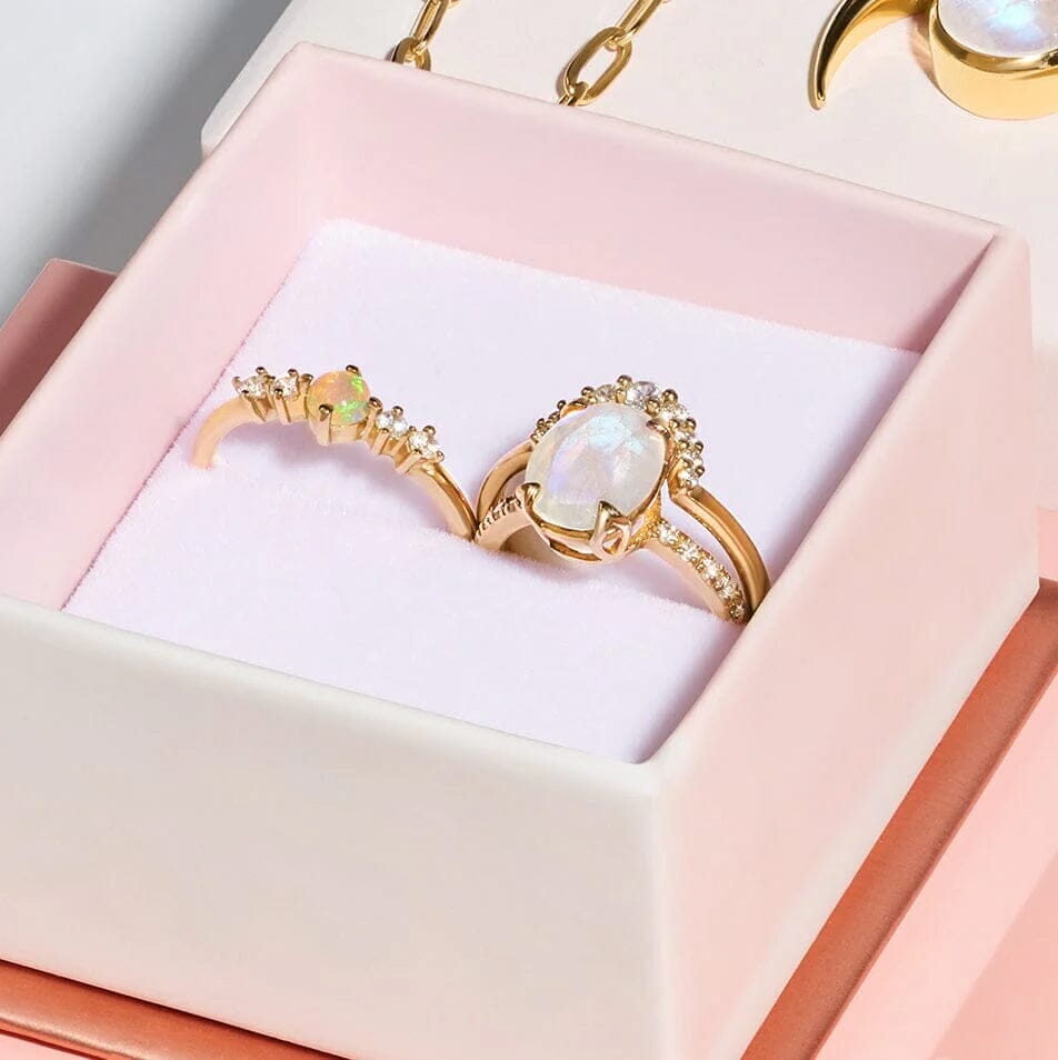 Mystery Box - Three Rings、mySite、hinf8tx79