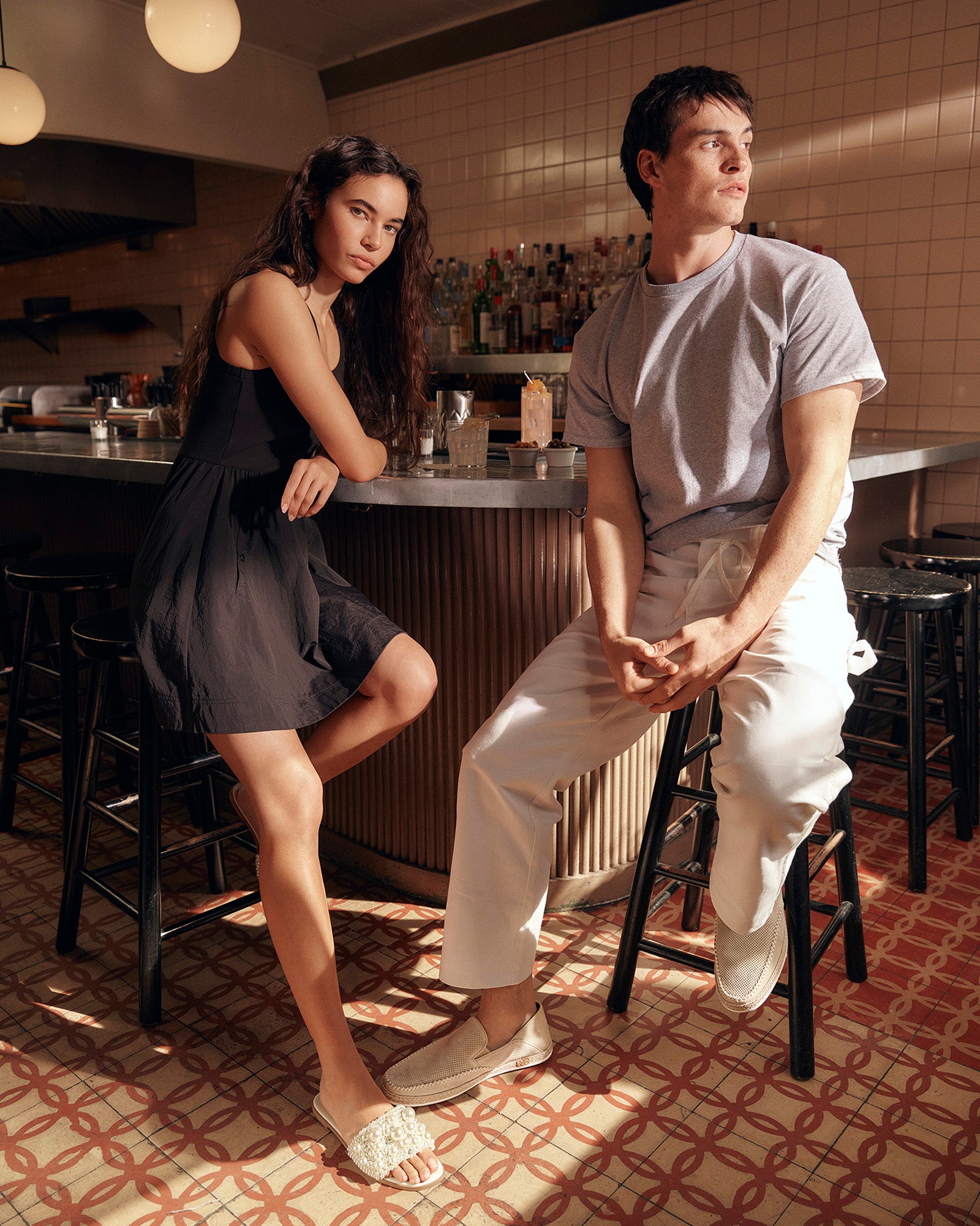 CAYDENN OFF-WHITE、mySite、gtrtttuynbv