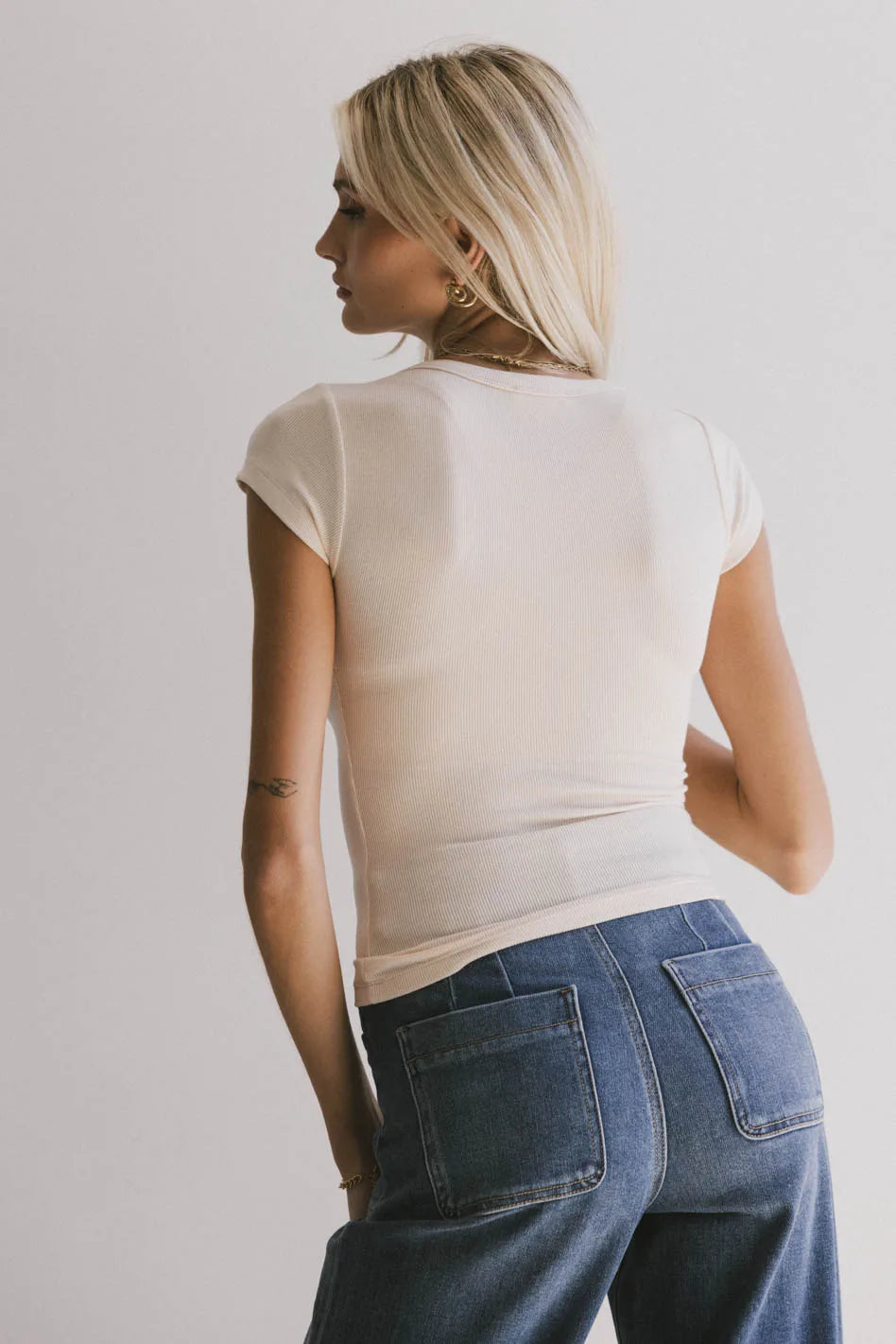 {product_title} - {shop_name}