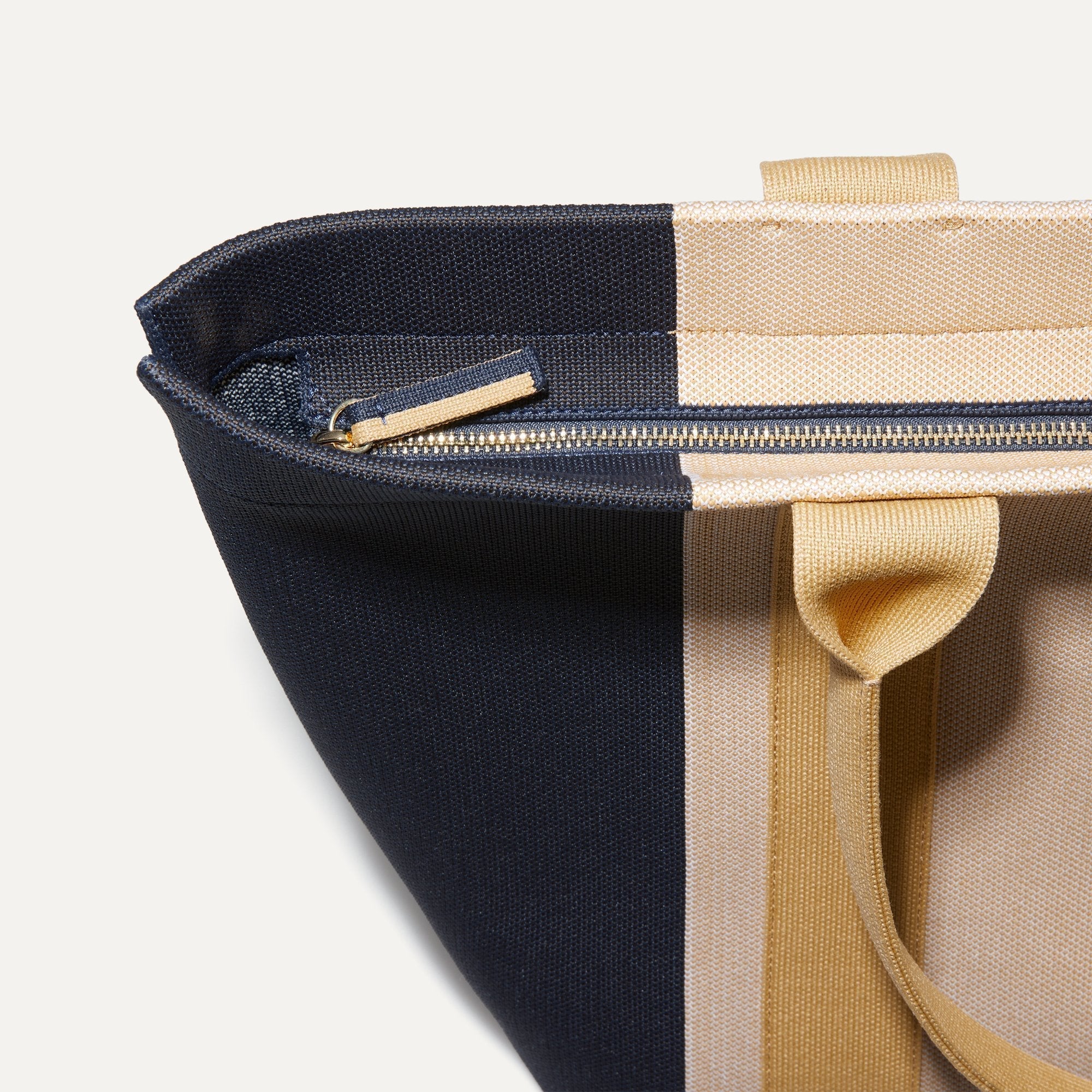  The Essential Tote - Ink and Ivory、mySite、preschool7hills