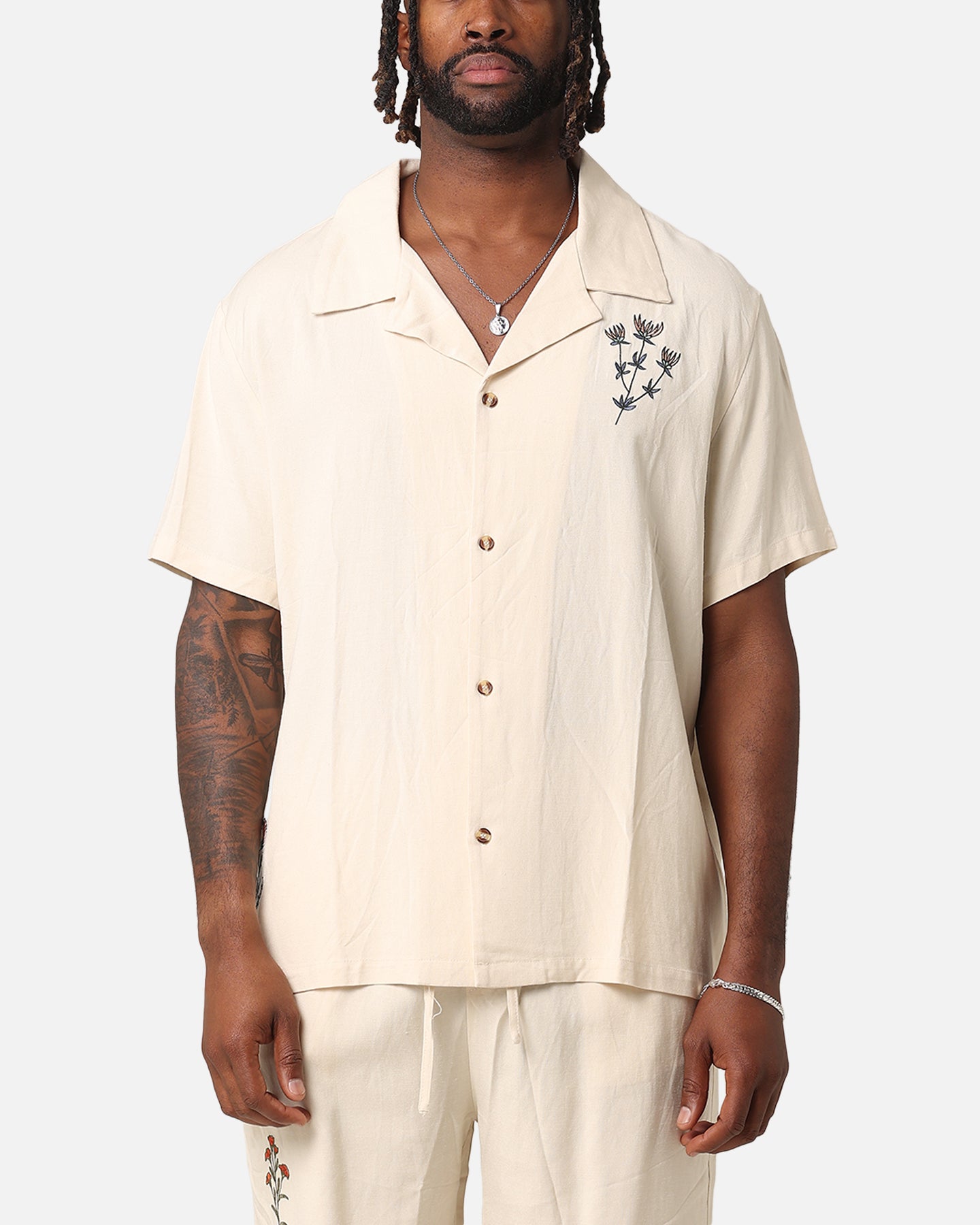 {product_title} - {shop_name}