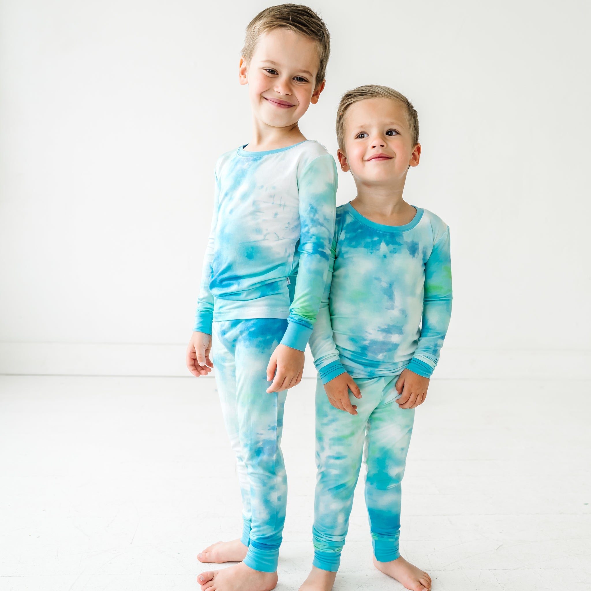  Tidepool Watercolor Two-Piece Pajama Set、mySite、layawaytickets