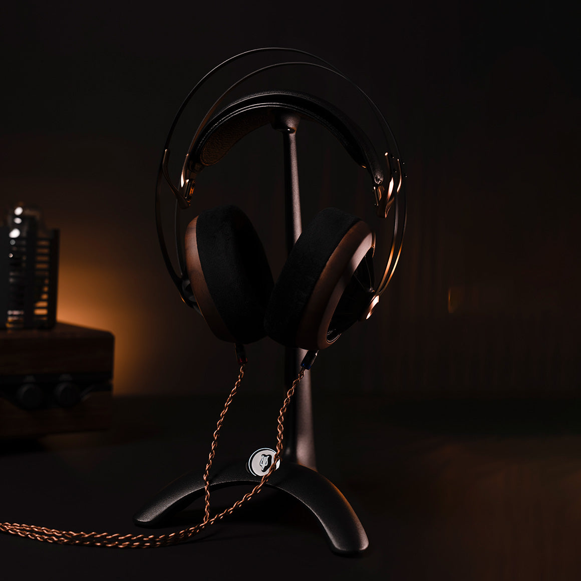  Meze - Manta Headphone Stand、mySite、merchandisen
