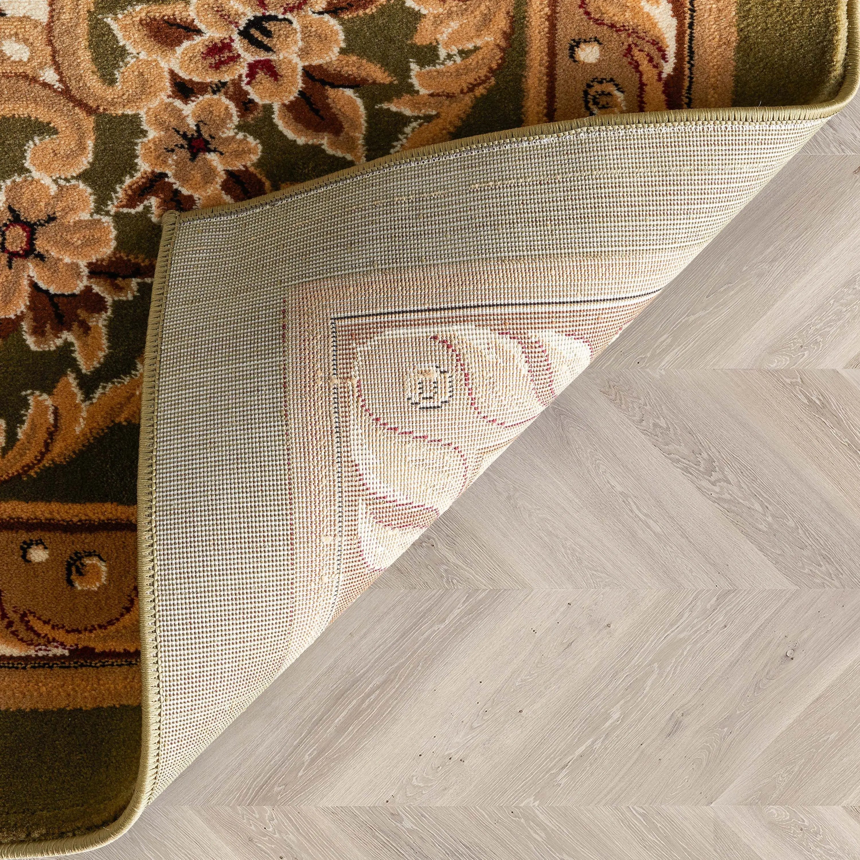 Le Petit Palais Green Traditional Rug、mySite、gigharbornorthrealestate