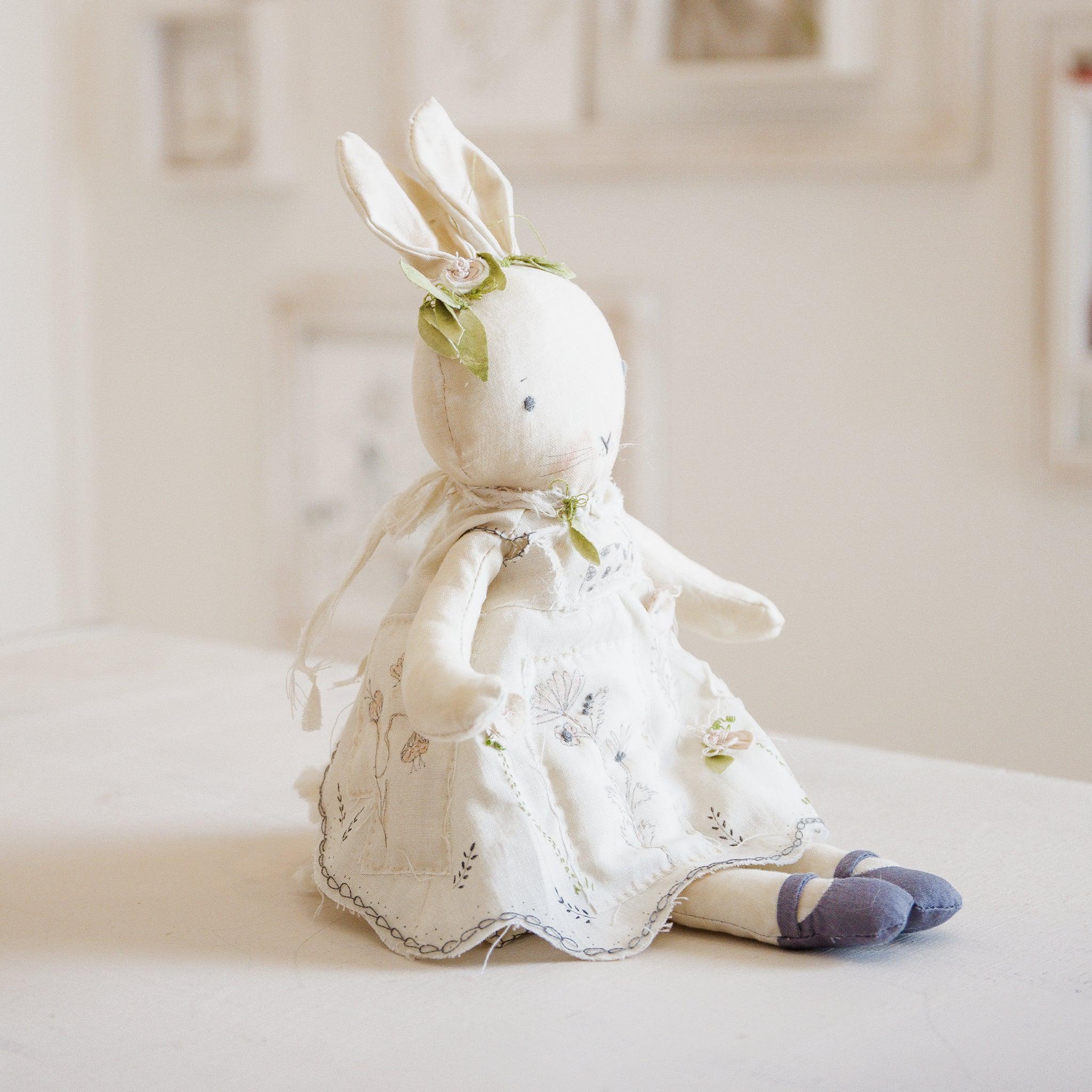 RETIRED - Hutch Studio Original - Thelma Thistle - Hand-Crafted Cotton Bunny、mySite、g9winljtr