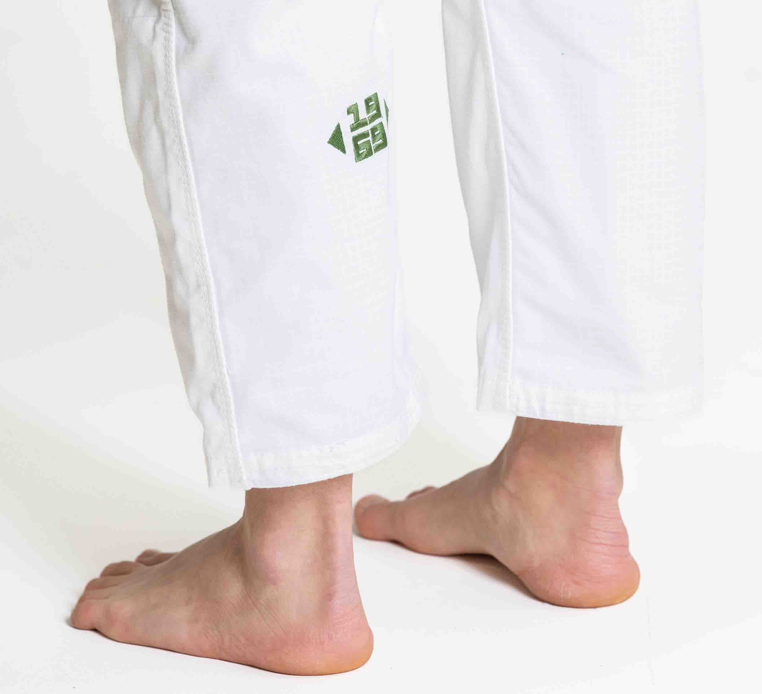 Womens Flow-Tech BJJ Gi White/Green、mySite、gigharbornorthrealestate
